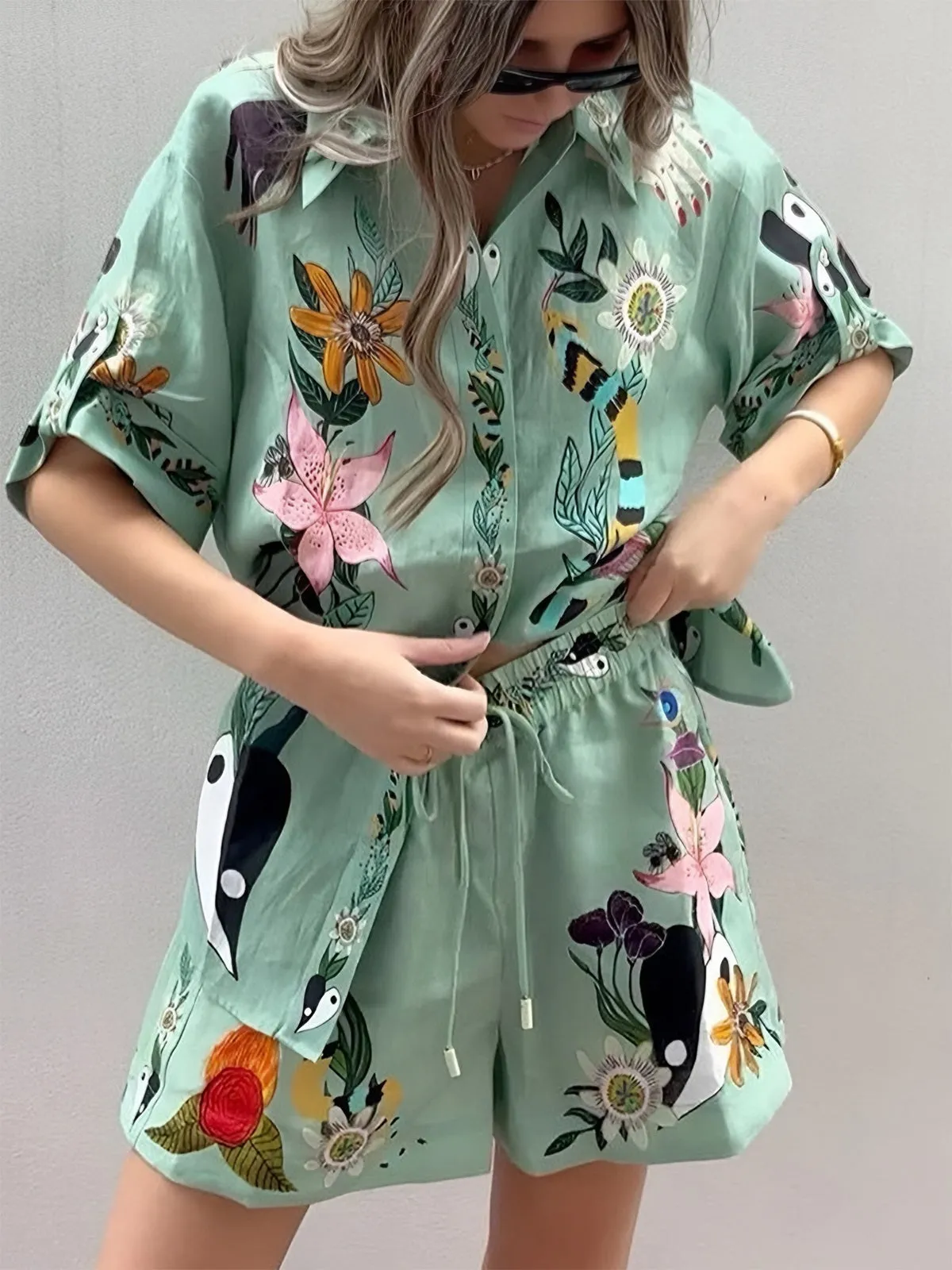 Oversized Floral Print Shorts Set sold by COMMENSE product image thumbnail 3