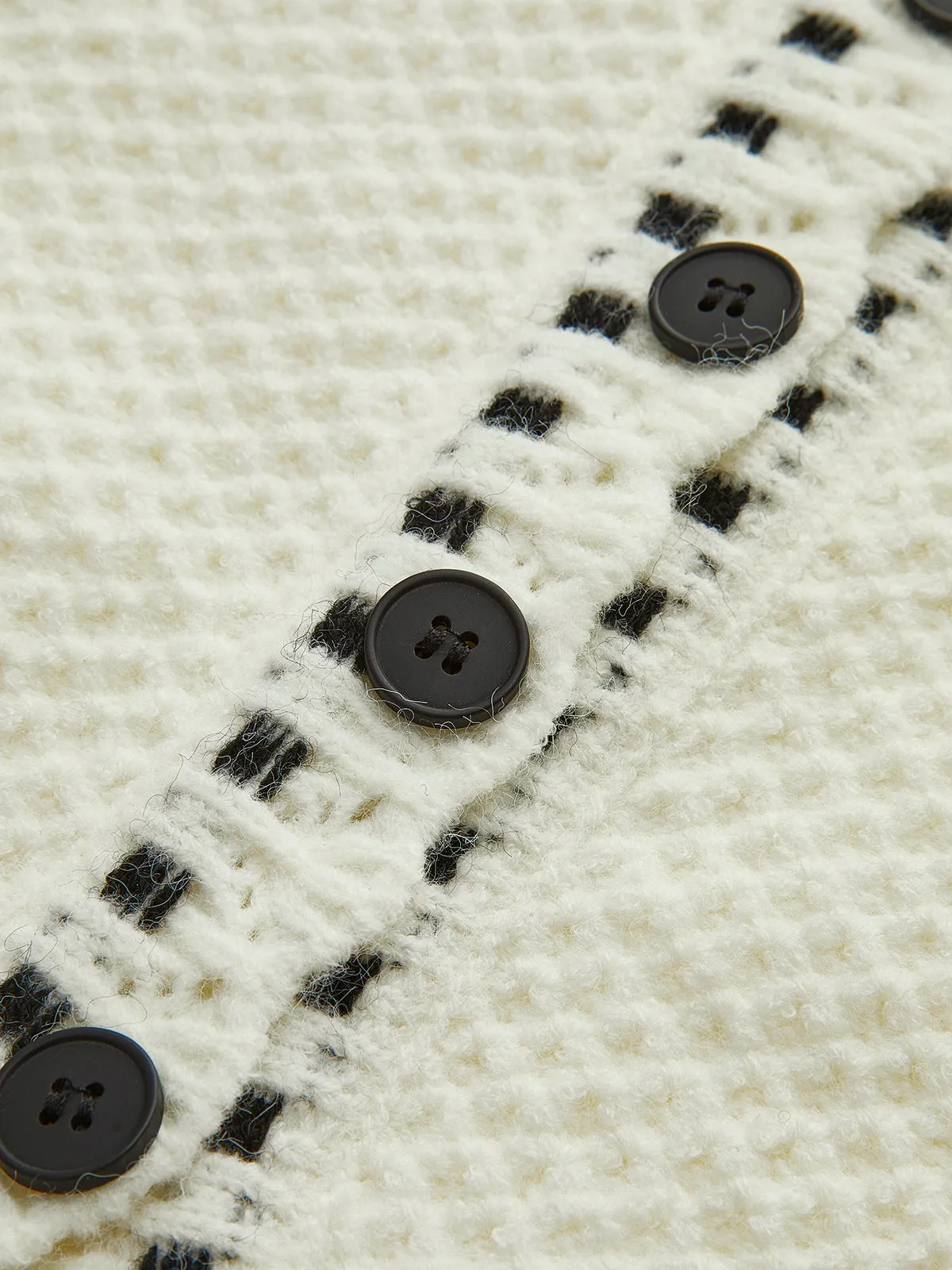 Elegant Wave Trim Cardigan sold by COMMENSE product image thumbnail 2