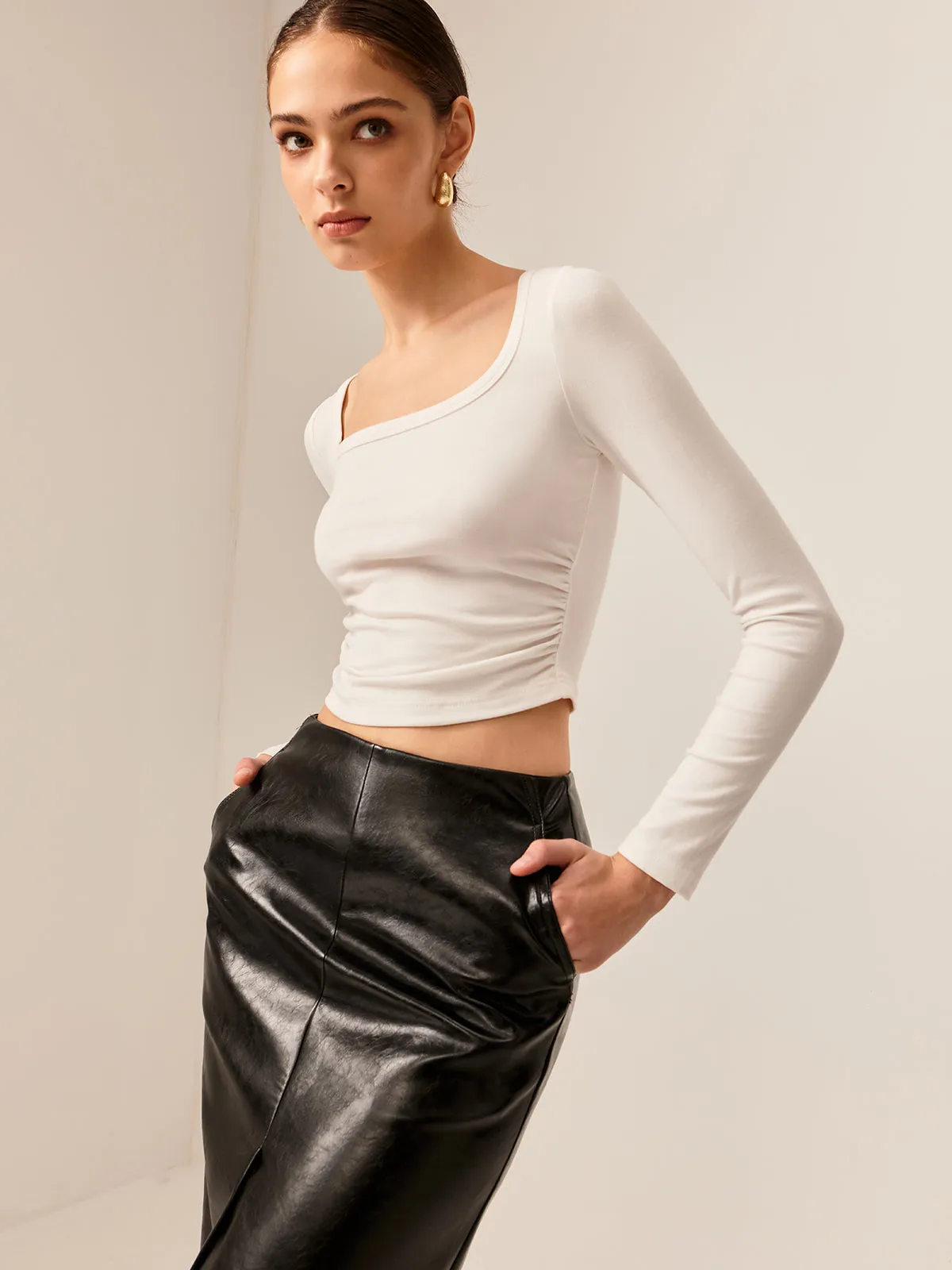 Backless Pleated Bow Crop T-Shirt sold by COMMENSE product image thumbnail 2