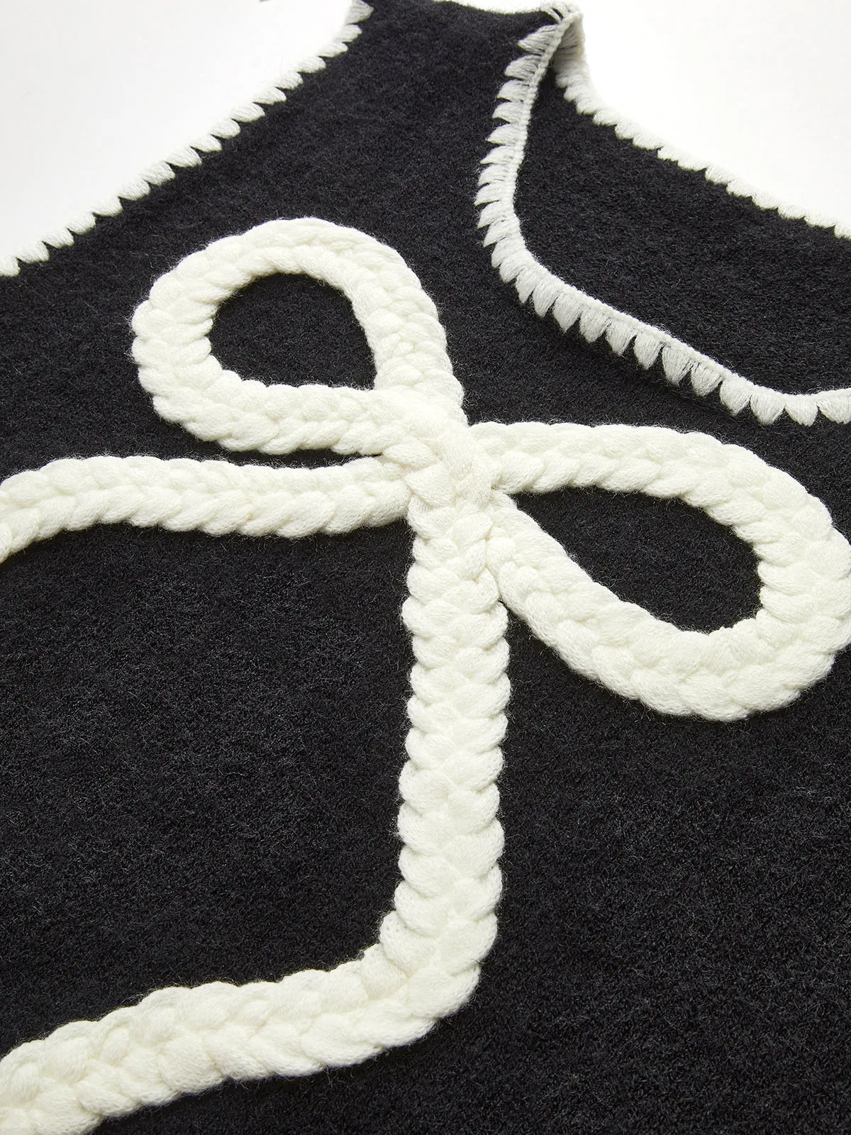 Contrast Trim Bow Sweater Vest sold by COMMENSE product image thumbnail 3