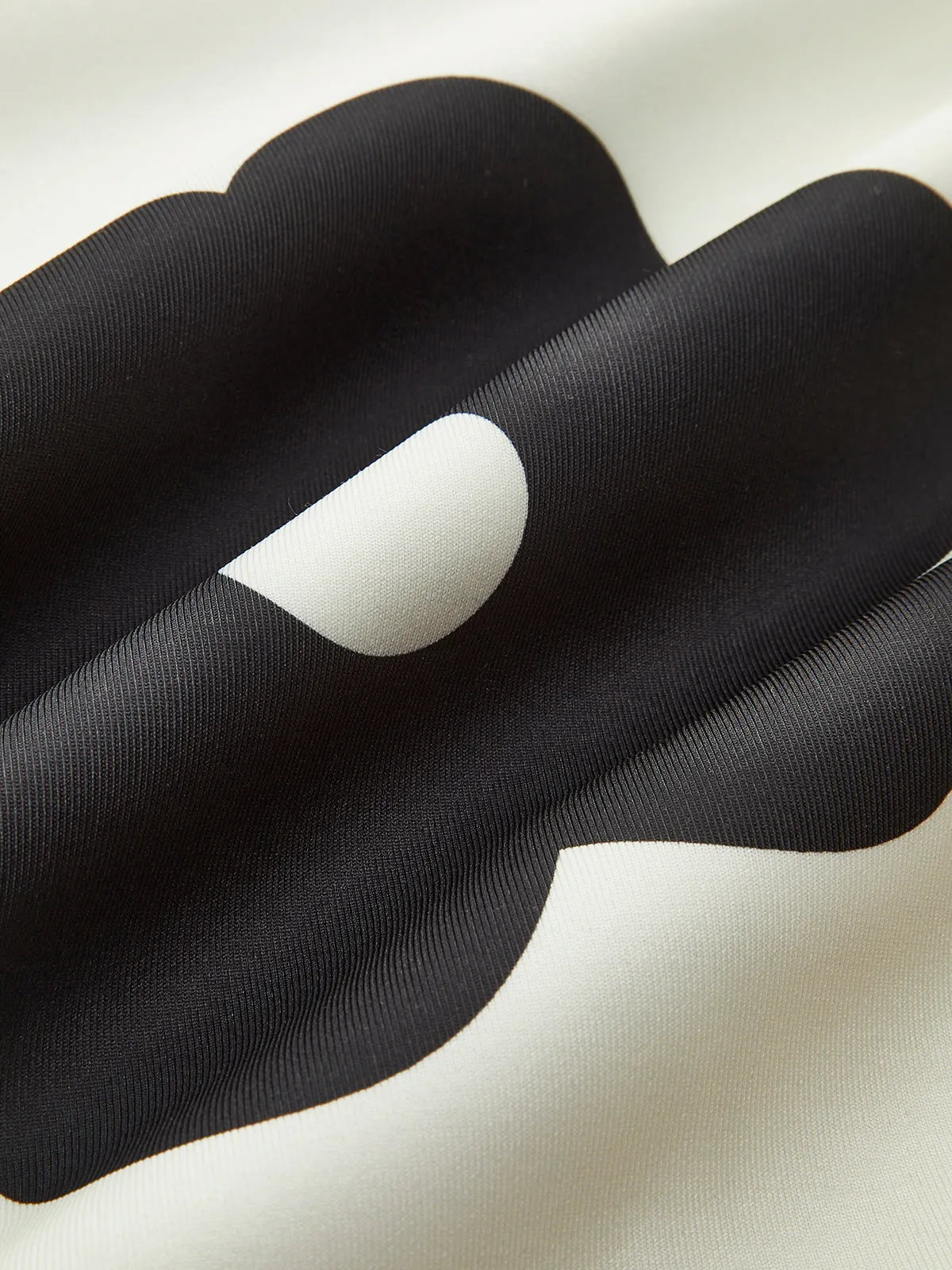 Floral Contrast Piping Jacket sold by COMMENSE product image thumbnail 4