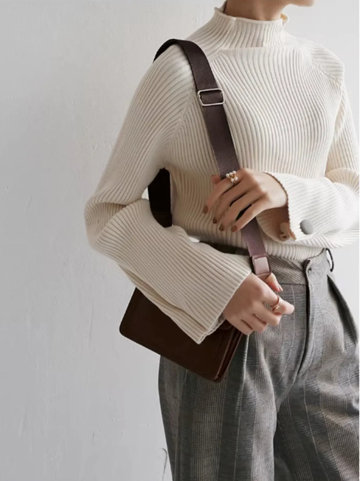 Minimalist Plain Ribbed Sweater sold by COMMENSE product image thumbnail 3