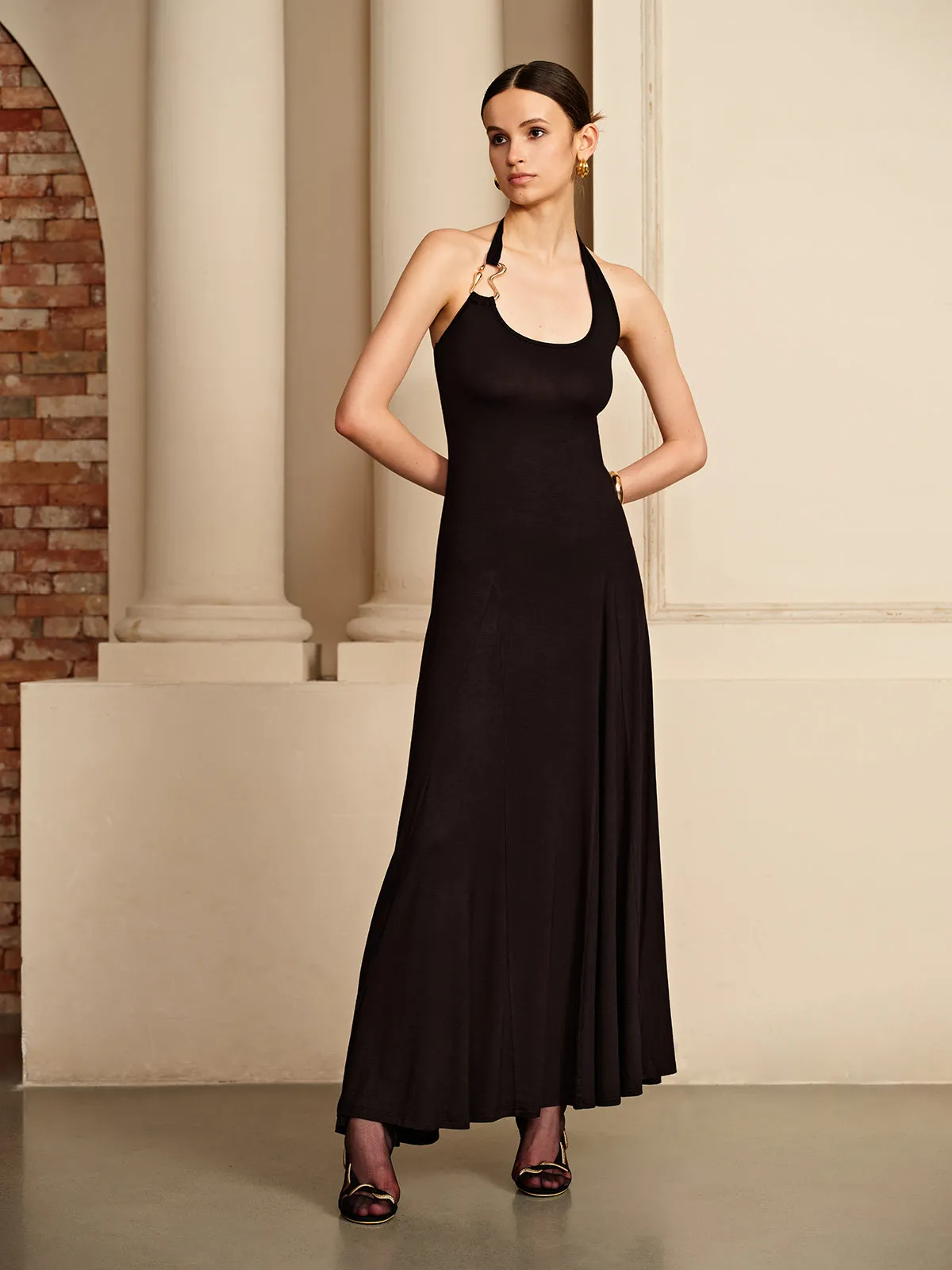 Irregular-Ring Flowy Halter Dress sold by COMMENSE product image thumbnail 4