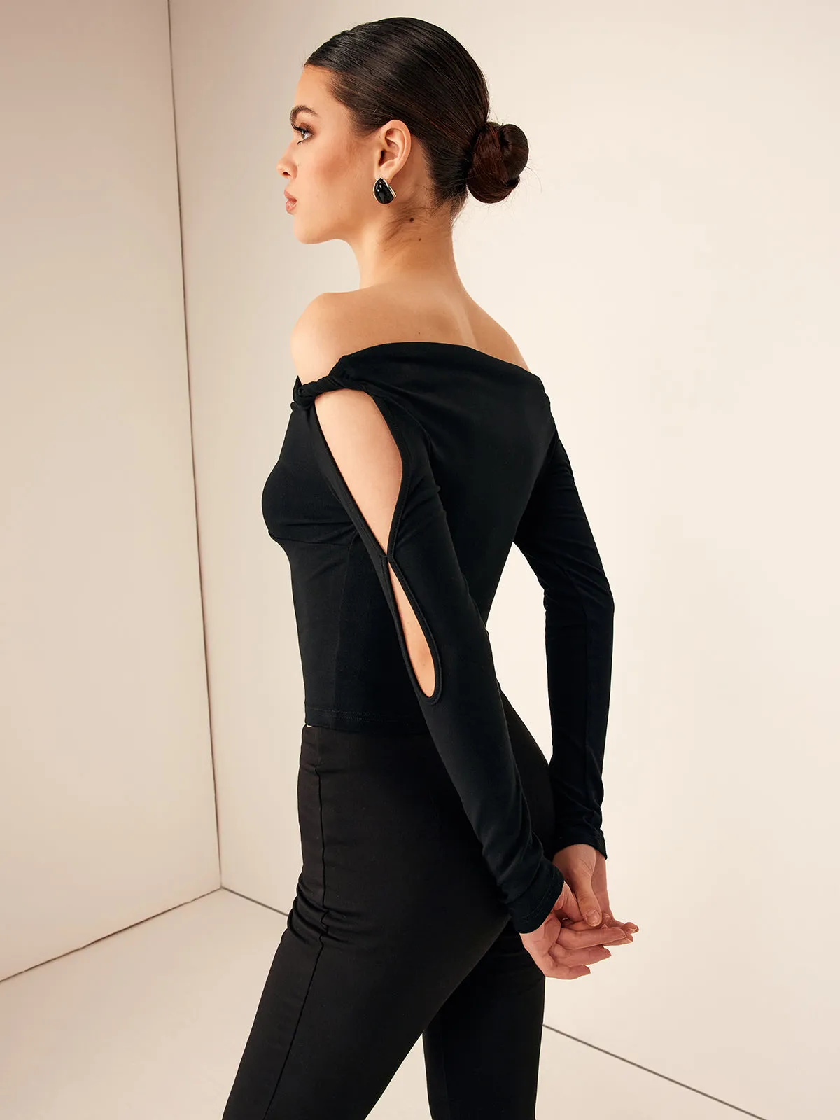 Off-Shoulder Cutout-Sleeve Slim Blouse sold by COMMENSE product image thumbnail 4