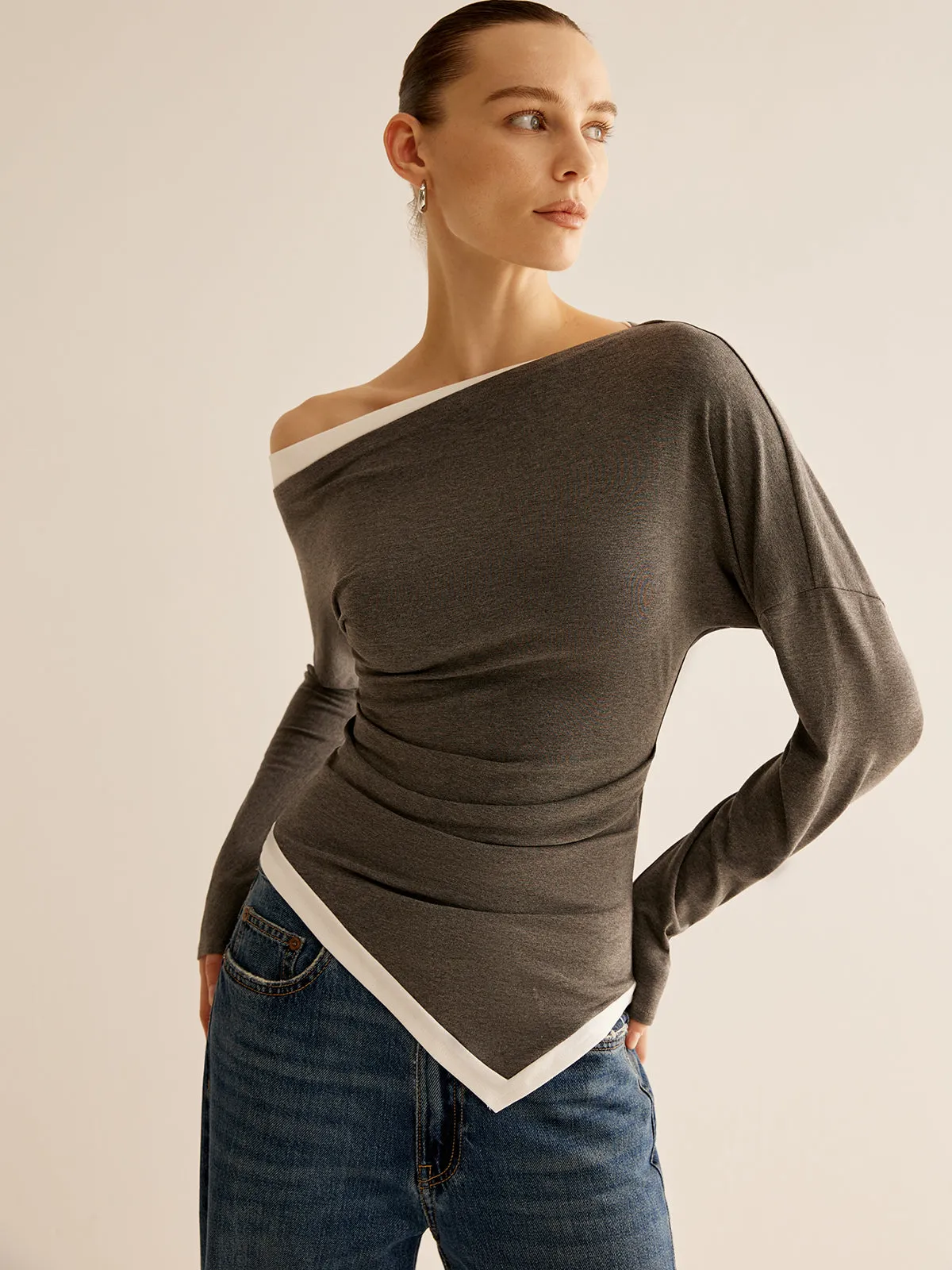 Asymmetrical Contrast Trim Slim T-Shirt sold by COMMENSE product image thumbnail 4