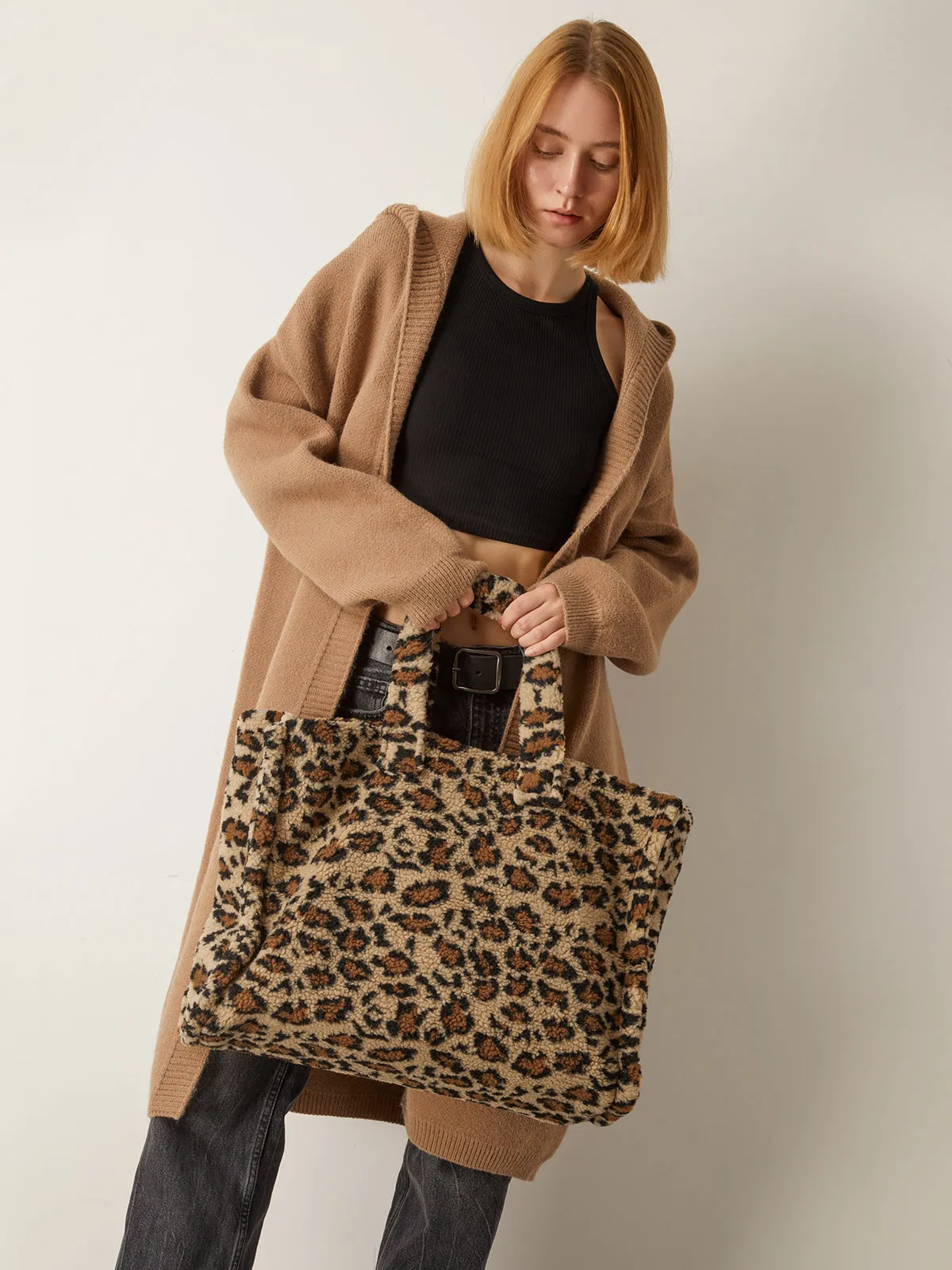 Leopard Printed Fuzzy Shoulder Bag sold by COMMENSE product image thumbnail 4