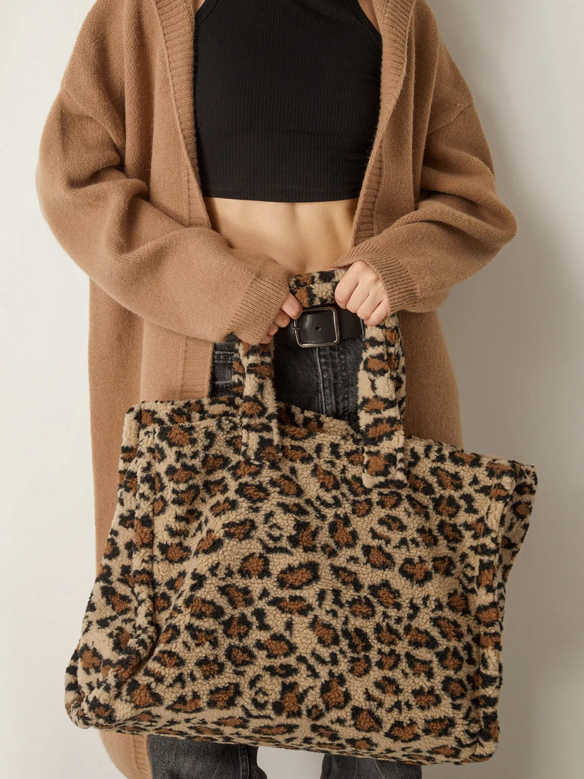 Leopard Printed Fuzzy Shoulder Bag sold by COMMENSE product image thumbnail 2