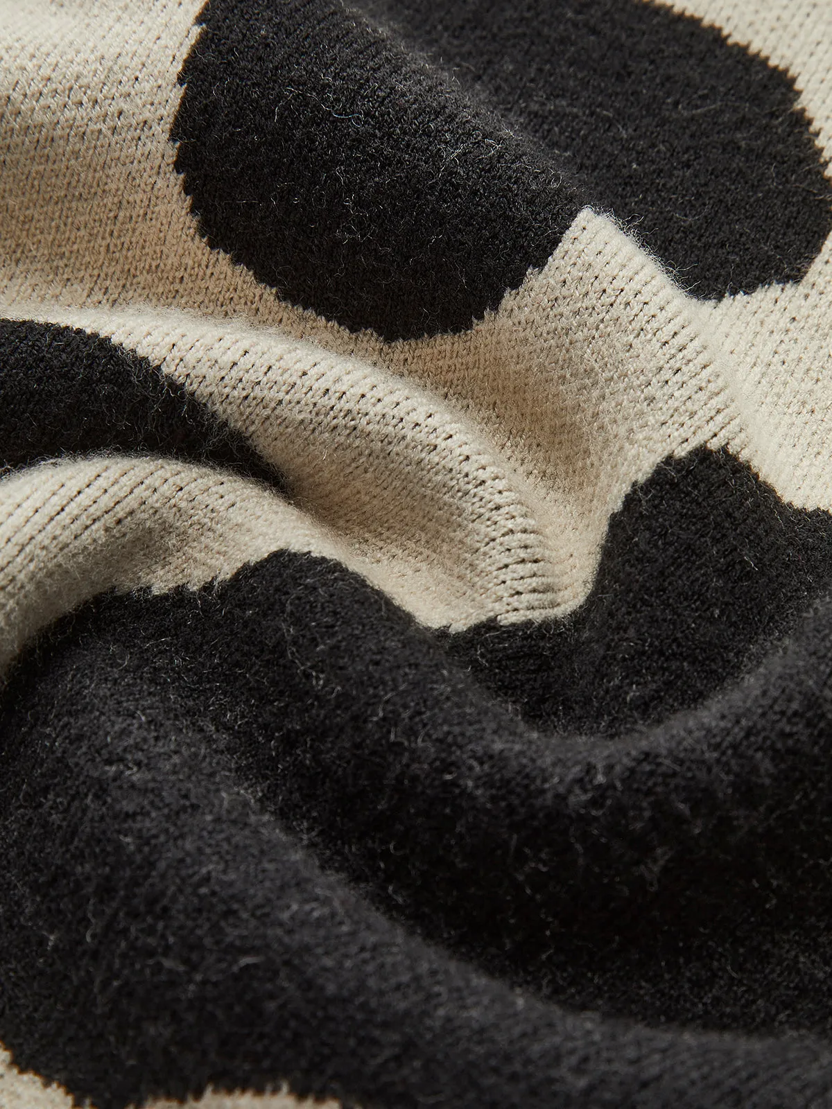 Zebra V-Neck Cardigan sold by COMMENSE product image thumbnail 5