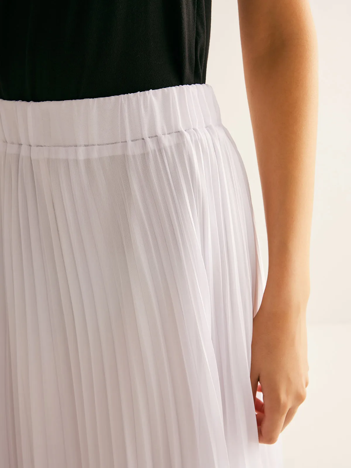 Chiffon Pleated Elastic Waist Skirt sold by COMMENSE product image thumbnail 5