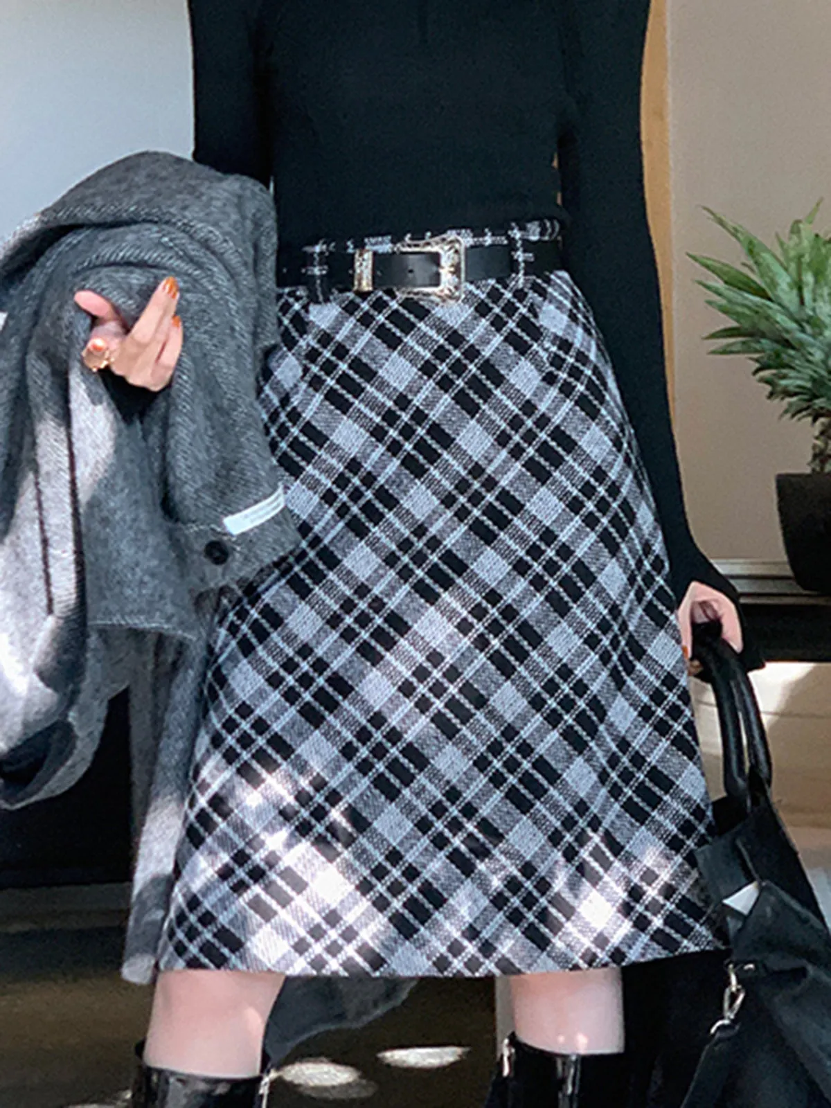 Tweed Plaid Midi Skirt Without Belt sold by COMMENSE product image thumbnail 2