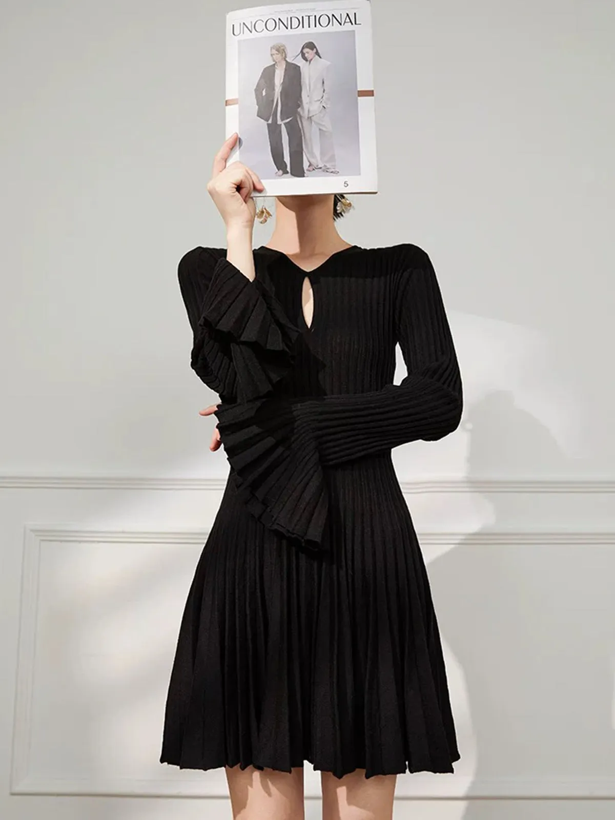 Keyhole Neckline Bell Sleeve Pleated Dress sold by COMMENSE product image thumbnail 5
