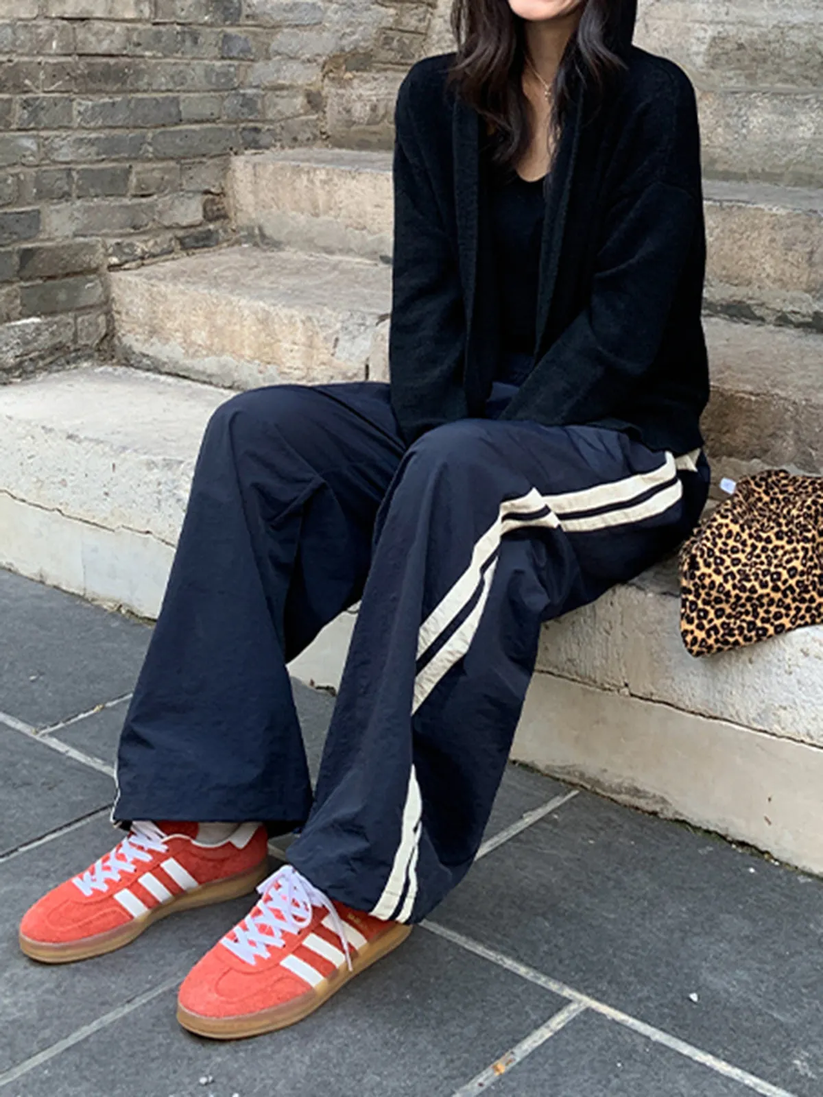 Contrast Side Trim Drawstring Pants sold by COMMENSE product image thumbnail 3