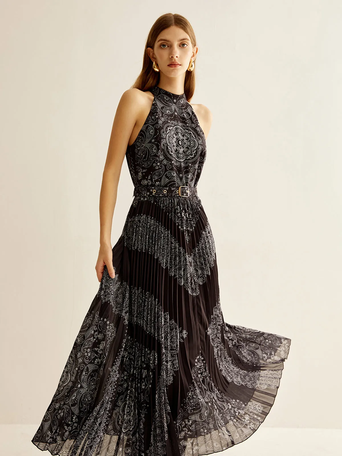 Boheme Sleeveless Pleated Dress With Belt sold by COMMENSE product image thumbnail 3