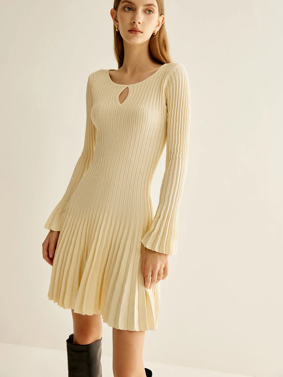 Keyhole Neckline Pleated Sweater Dress sold by COMMENSE product image thumbnail 4
