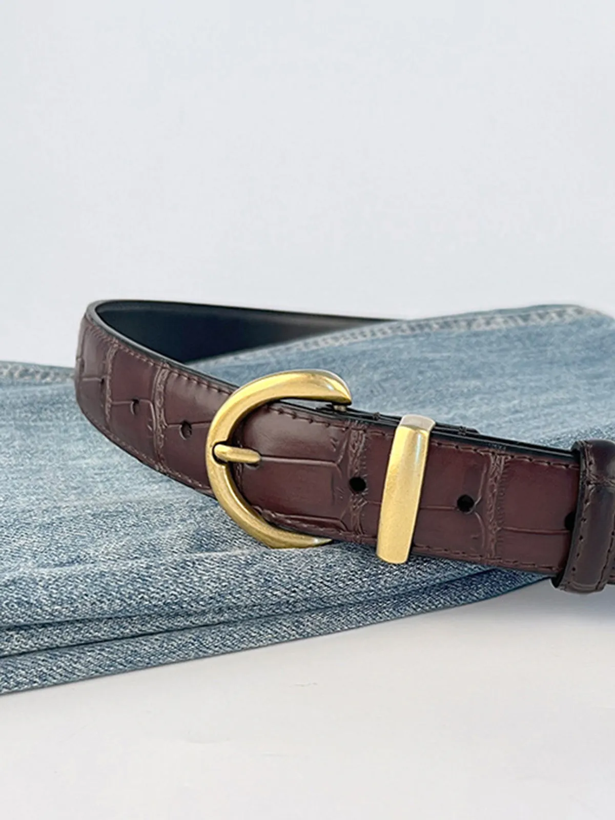 Vintage Crocodile Pattern Buckle Belt sold by COMMENSE product image thumbnail 3