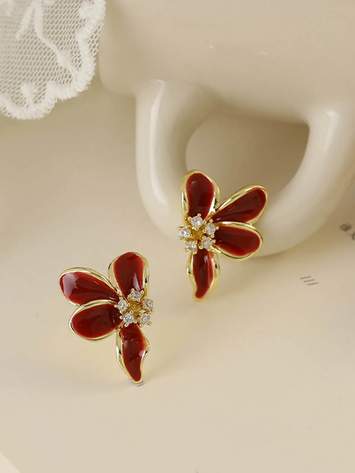 Vintage Rhinestone Floral Stud Earrings sold by COMMENSE product image thumbnail 2