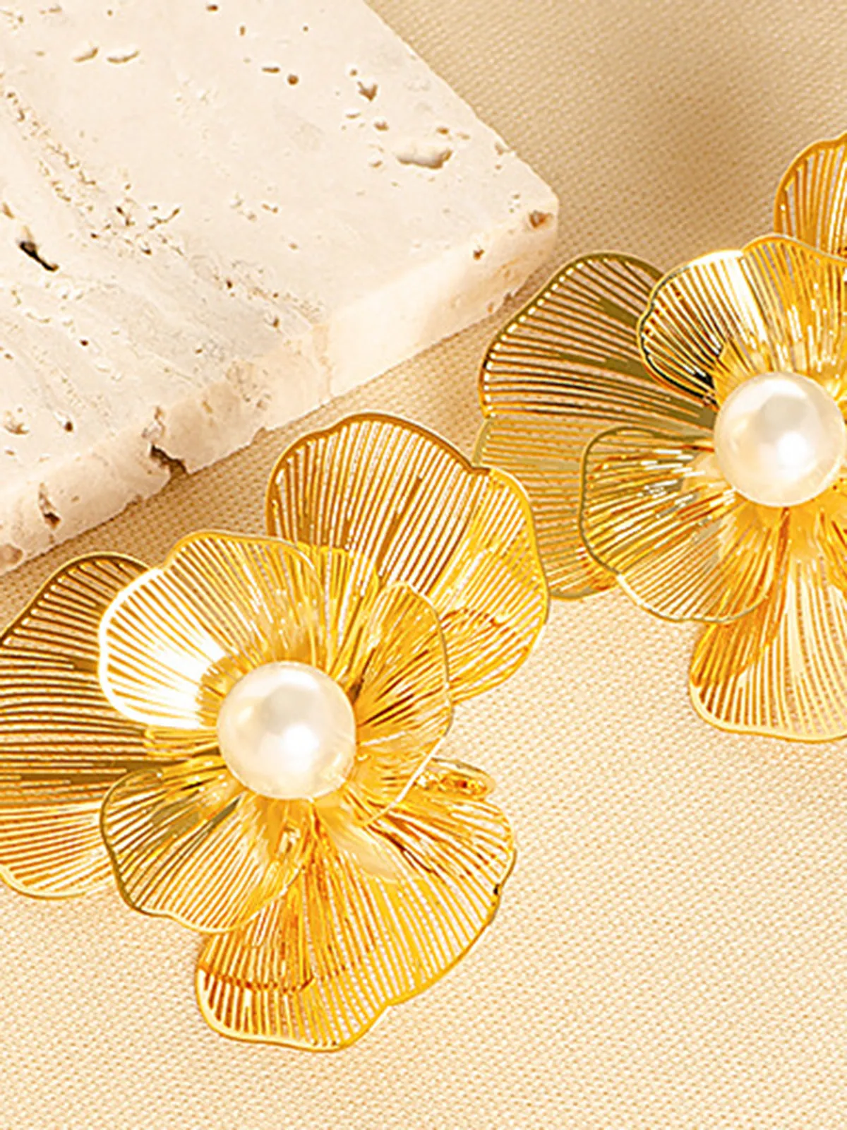 3D Metal Flower Pearl Earrings sold by COMMENSE product image thumbnail 2