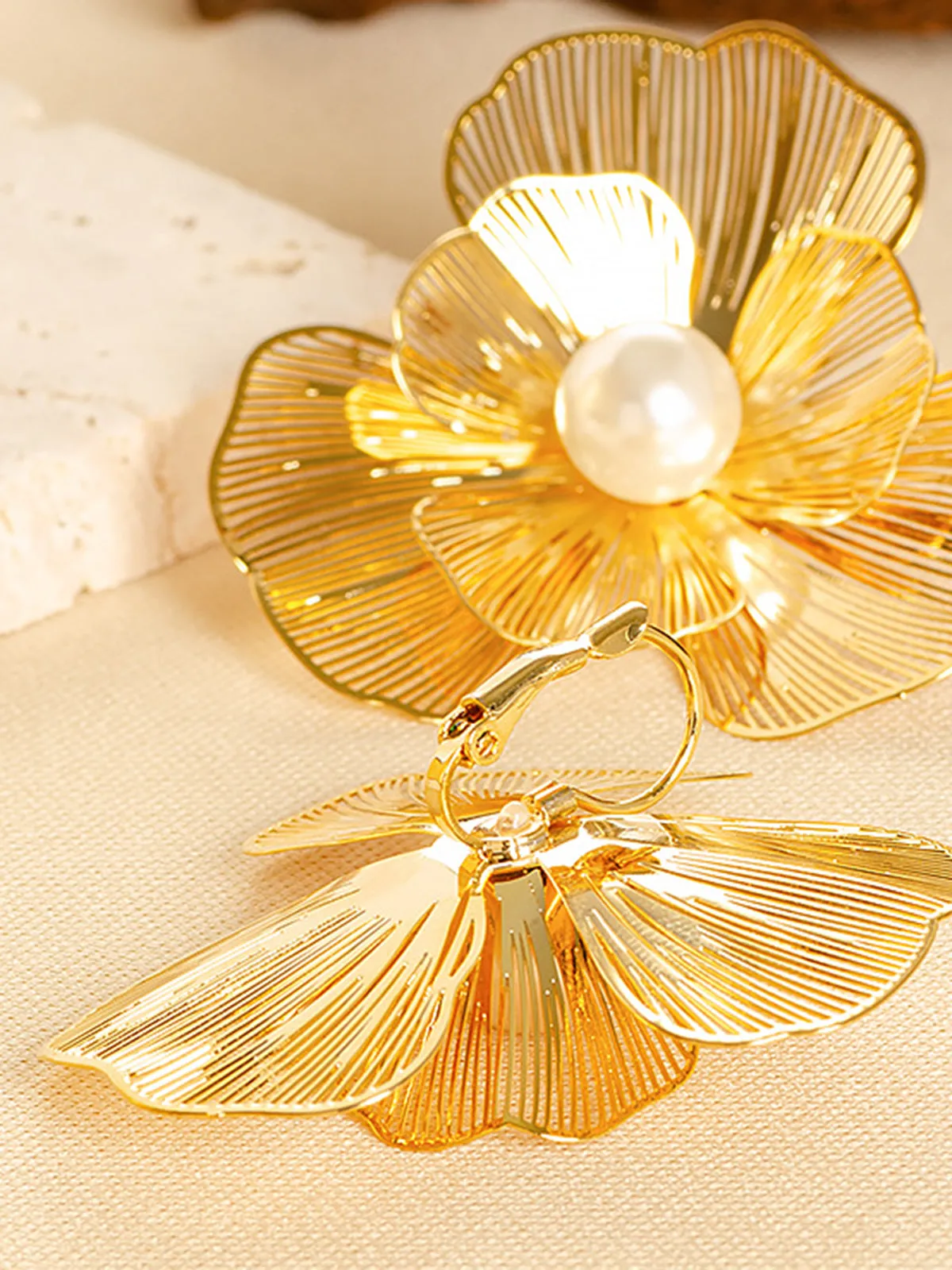 3D Metal Flower Pearl Earrings sold by COMMENSE product image thumbnail 3