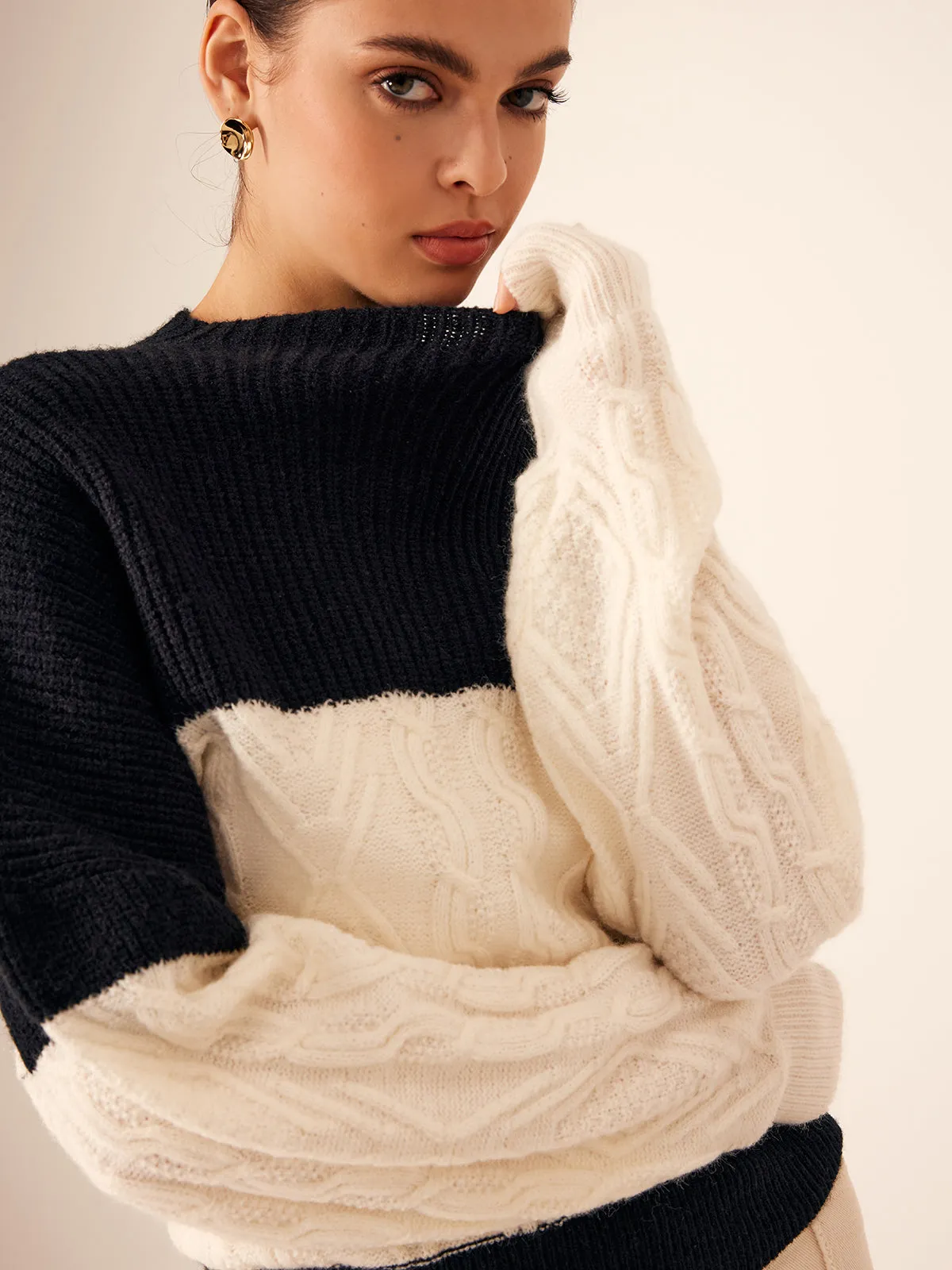 Color Block Shift Sweater sold by COMMENSE product image thumbnail 4