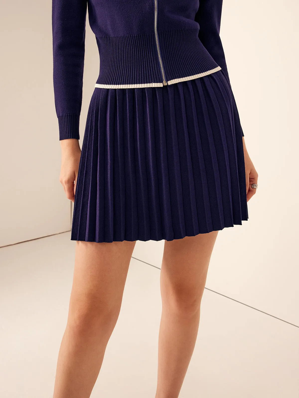Plain Pleated Sweater Skirt sold by COMMENSE product image thumbnail 3