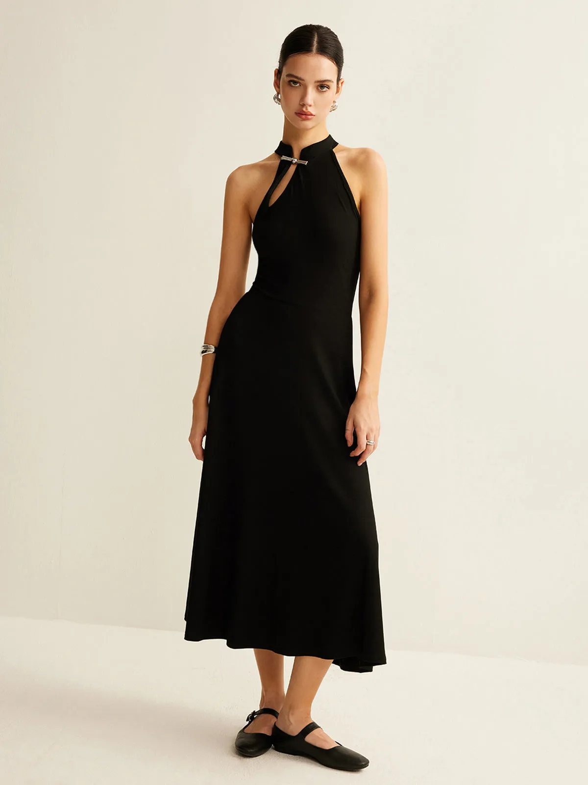 Plain Sleeveless Cutout Dress sold by COMMENSE product image thumbnail 4