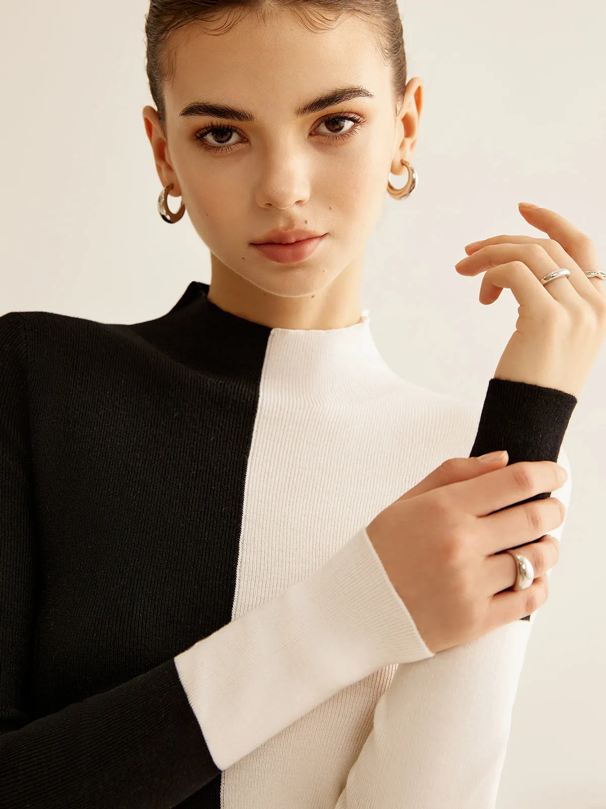 Wool-Blend Two Tone Skinny Knit Top sold by COMMENSE product image thumbnail 2