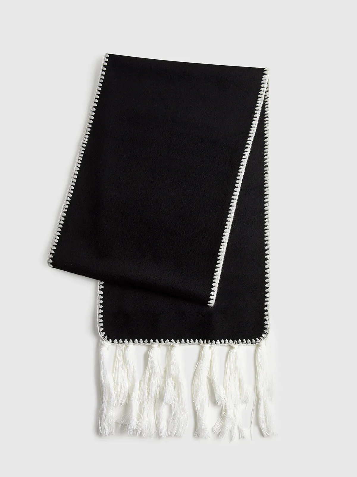 Contrast Trim Tassel Scarf sold by COMMENSE product image thumbnail 2