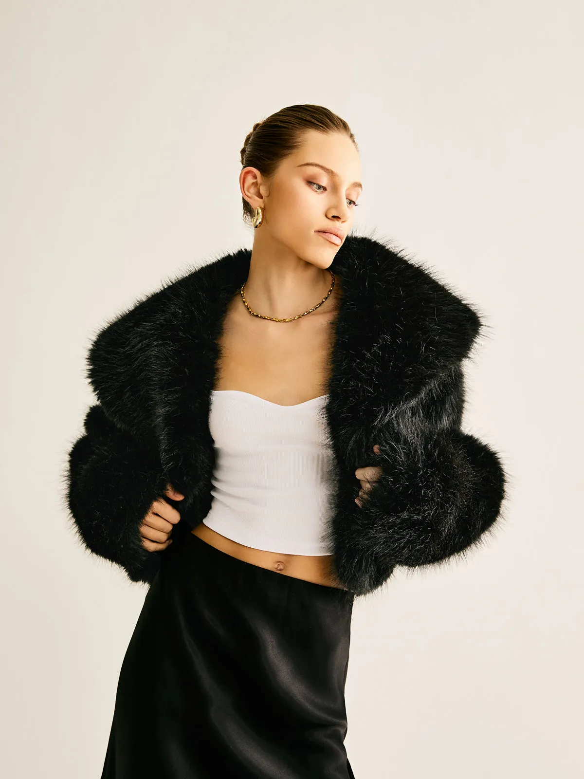Crop Faux Fur Warm Coat sold by COMMENSE product image thumbnail 4