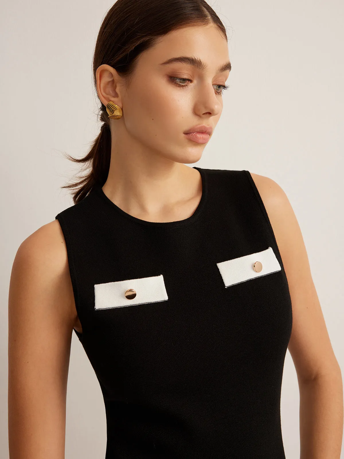 Contrast Binding Sleeveless Sweater Dress sold by COMMENSE product image thumbnail 5