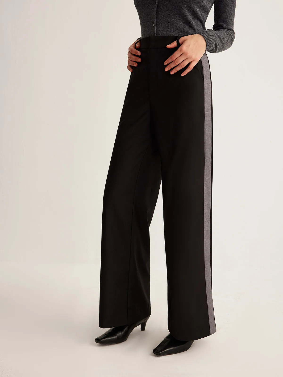 Contrast Side Striped Athleisure Pants sold by COMMENSE