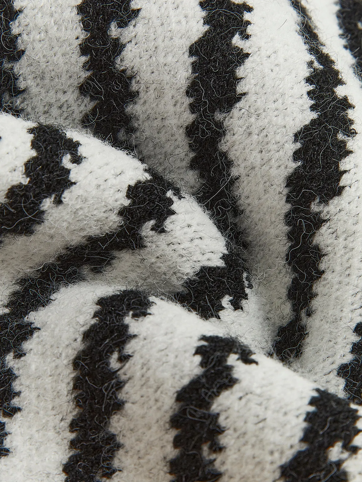 Boheme Button Lapel Cardigan sold by COMMENSE product image thumbnail 4