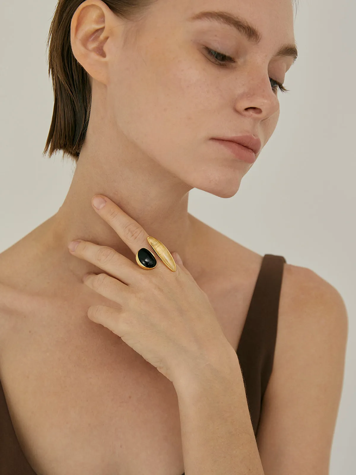 Black Onyx & Yellow Crystal Ring sold by COMMENSE product image thumbnail 3