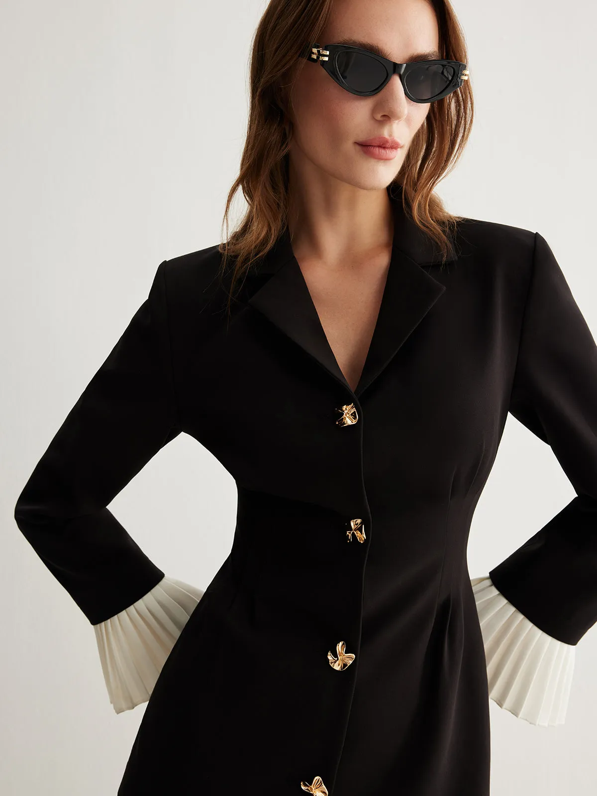 V-Neck Two-Tone Pleated Button Dress sold by COMMENSE product image thumbnail 3