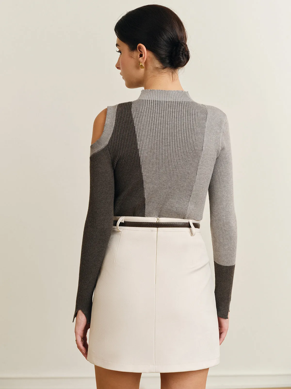 Casual Color Block Cutout Knit Top sold by COMMENSE product image thumbnail 5