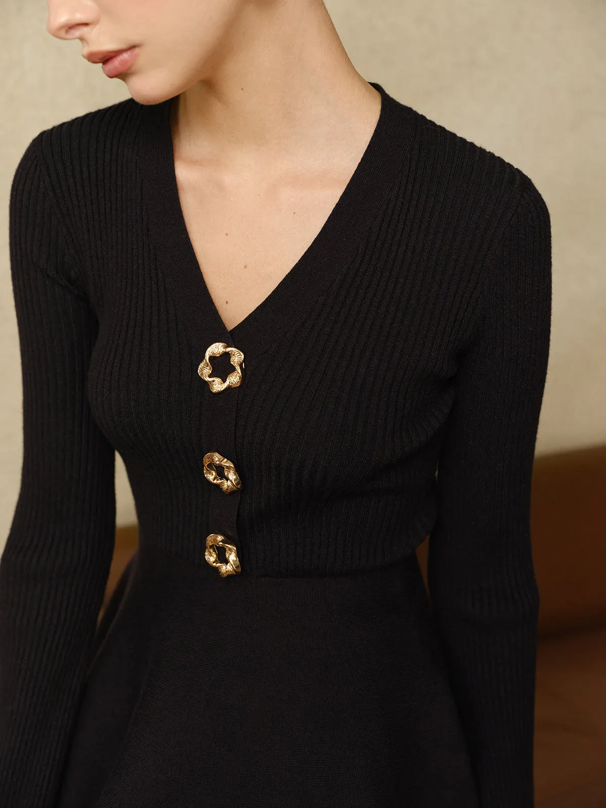 Contrast Cuff Ruffle Knit Top sold by COMMENSE product image thumbnail 5