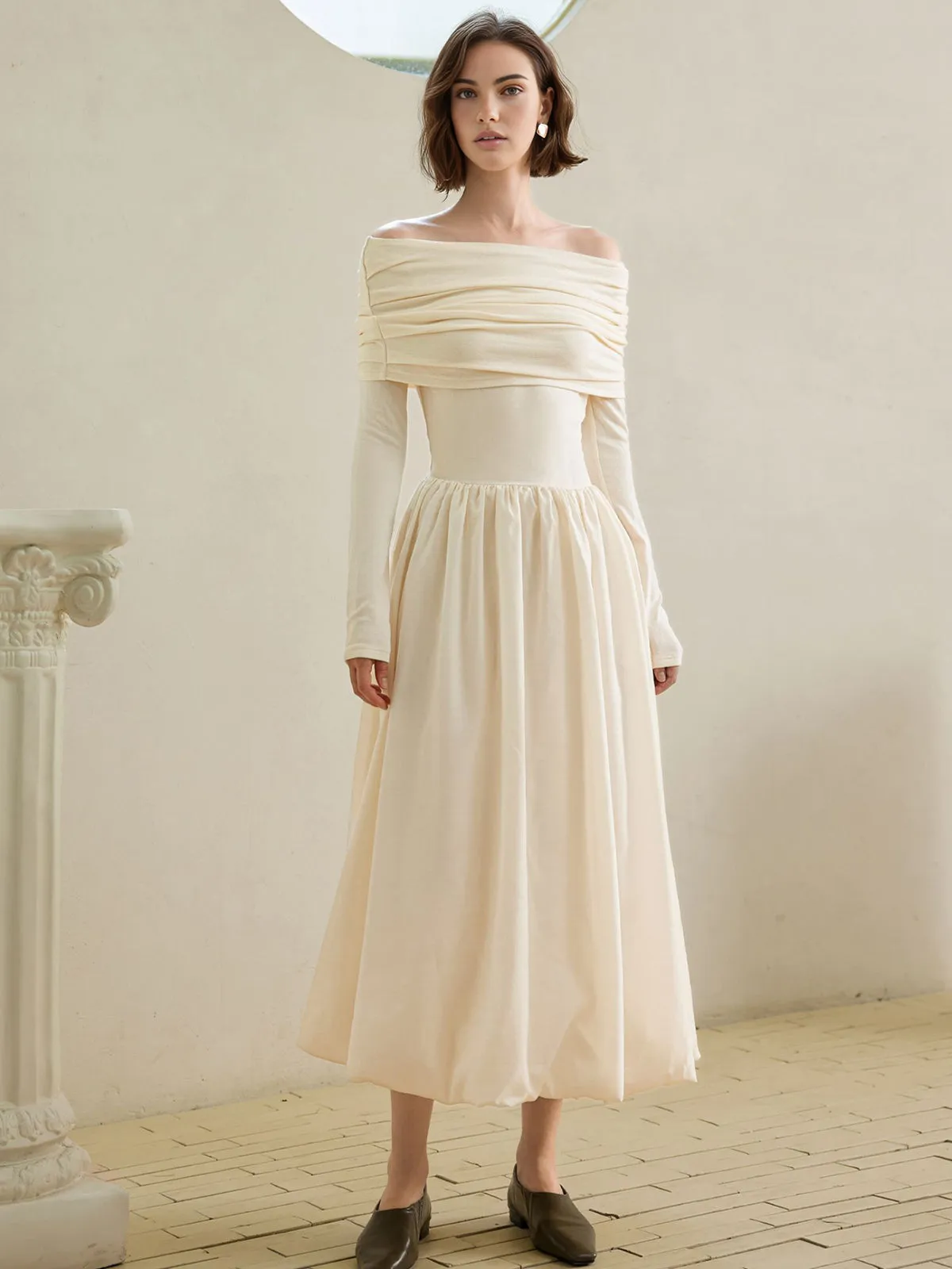 Off-Shoulder Bud Waist Pleated Knit Dress sold by COMMENSE product image thumbnail 4