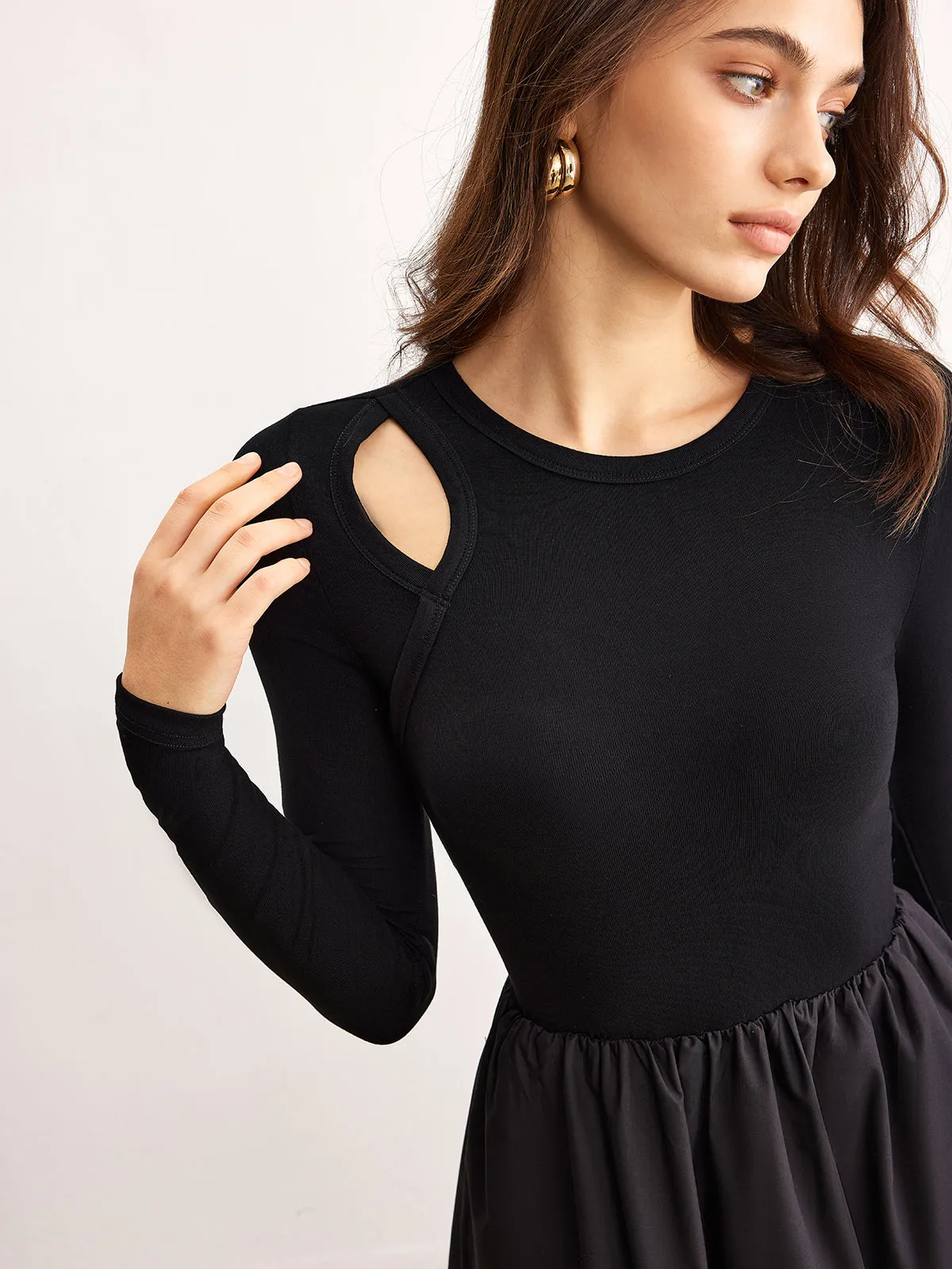 Plain Cutout Panel Pleated Dress sold by COMMENSE product image thumbnail 2