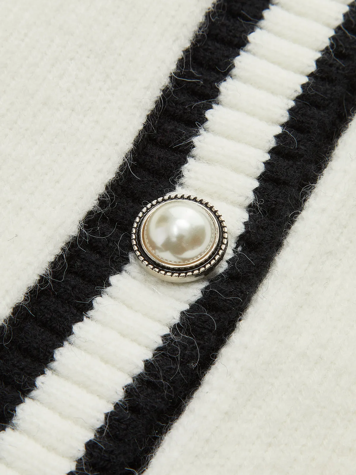 Elegant Contrast Trim Breasted Cardigan sold by COMMENSE product image thumbnail 3