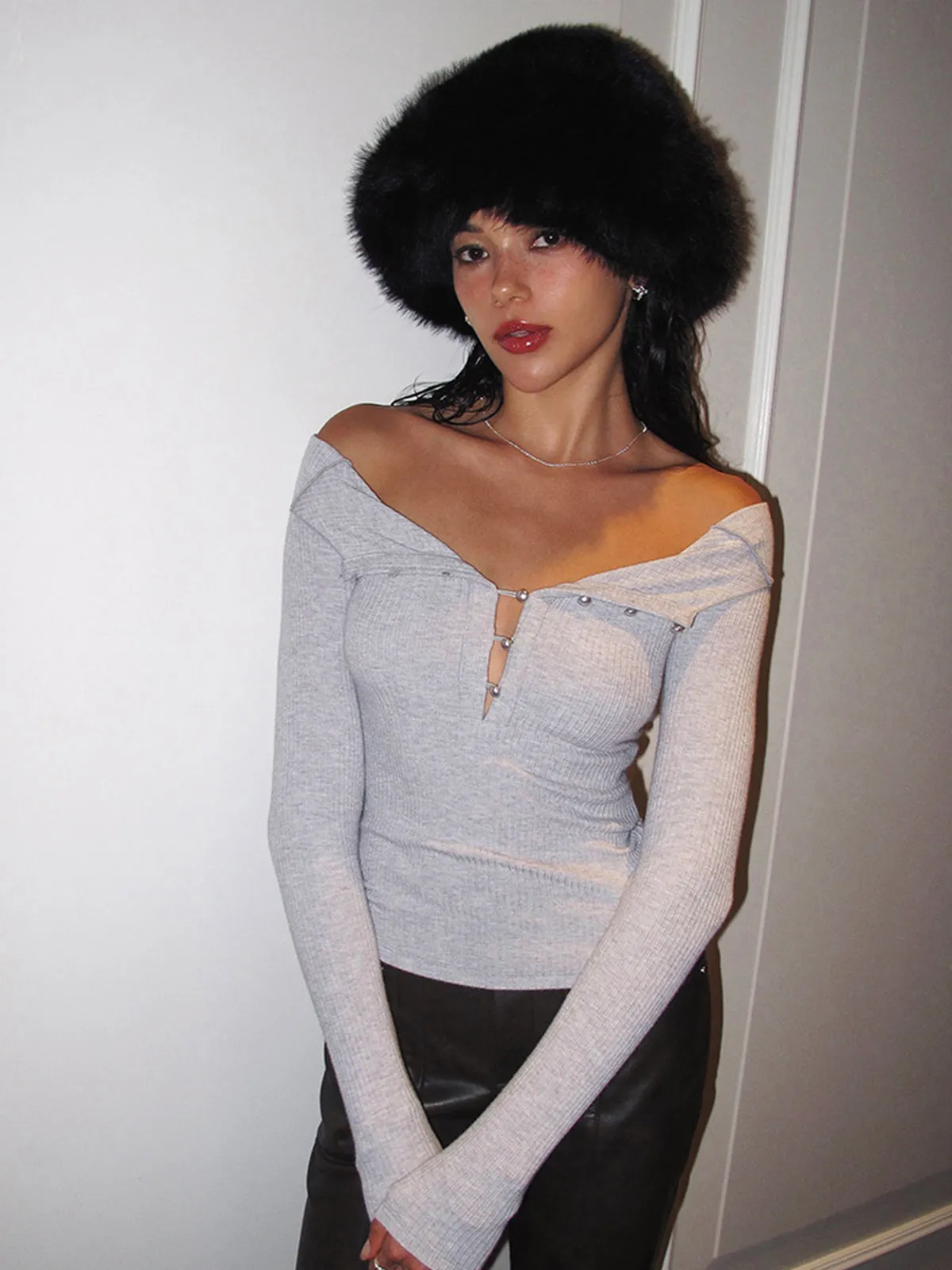 Pearl Button Cutout Skinny Top sold by COMMENSE product image thumbnail 2