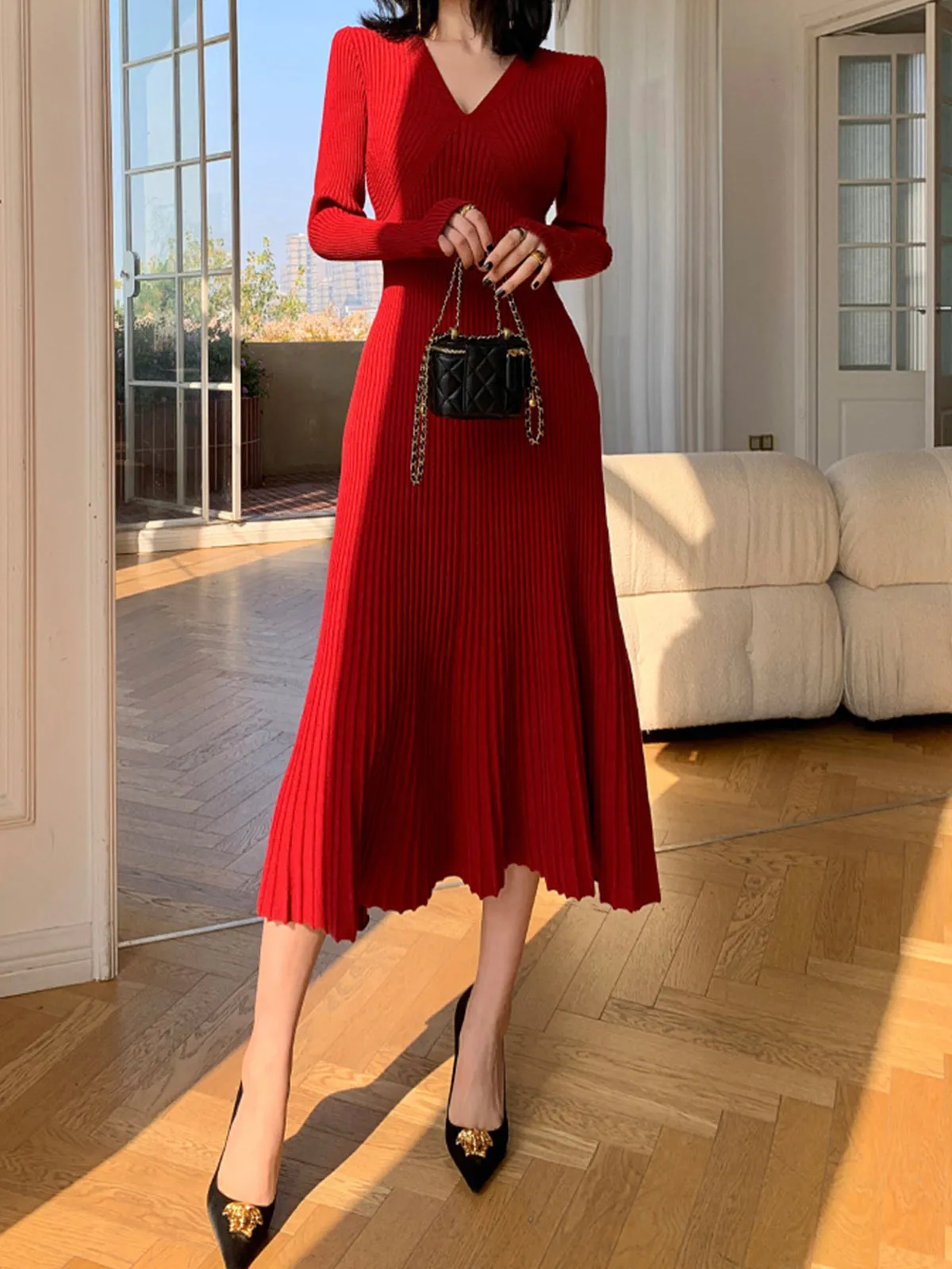 Elegant V-Neck Pleated Dress sold by COMMENSE product image thumbnail 3