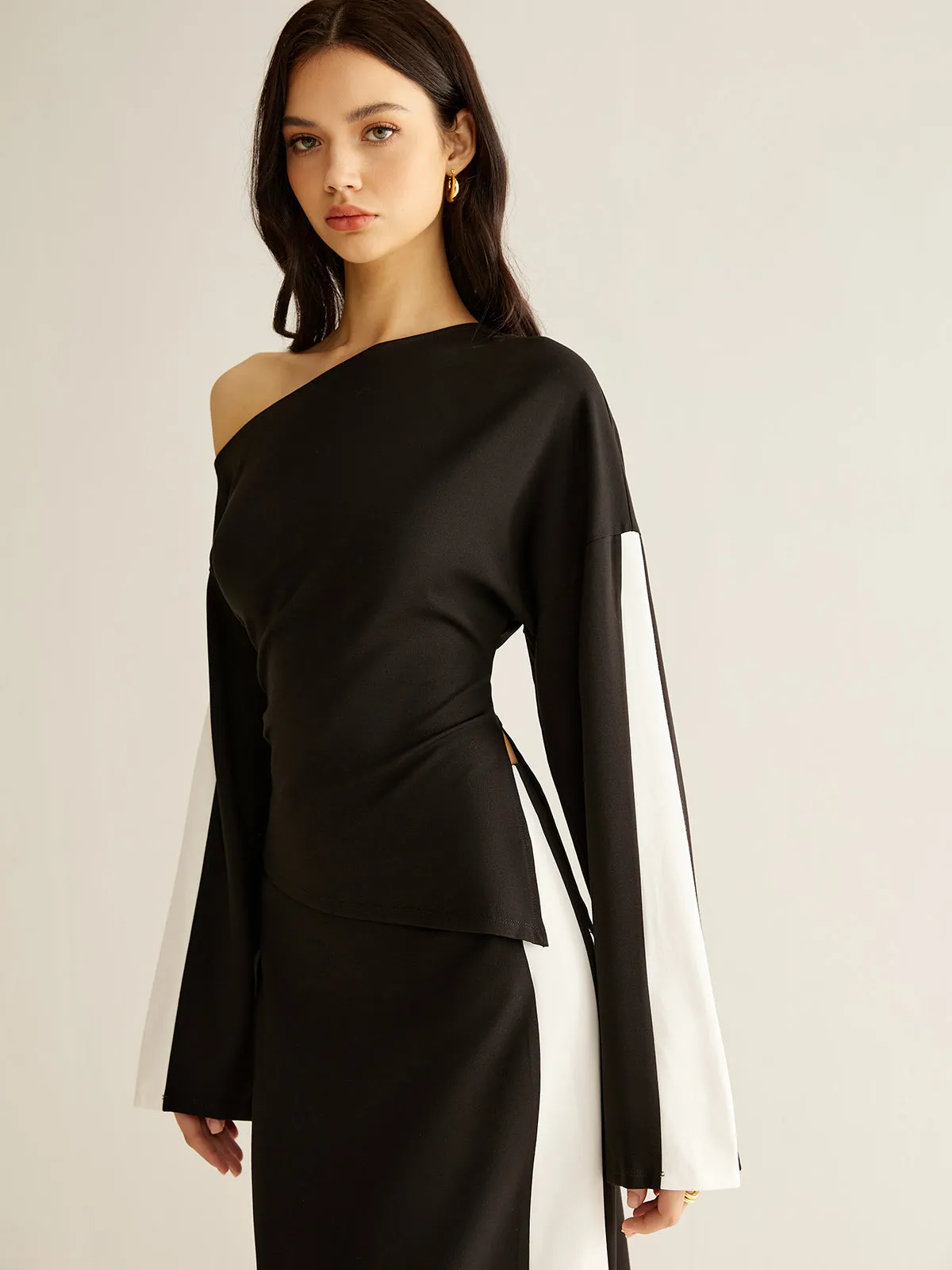 Asymmetrical Color Block Jersey Blouse sold by COMMENSE product image thumbnail 3