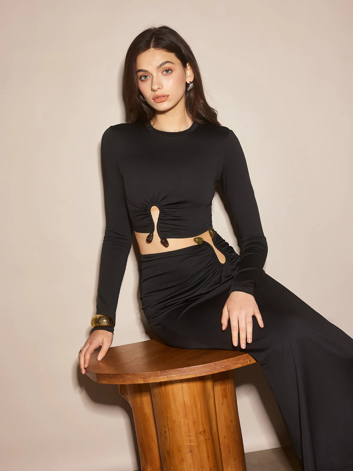 U-Ring Cutout Crop Skirt Set sold by COMMENSE product image thumbnail 2