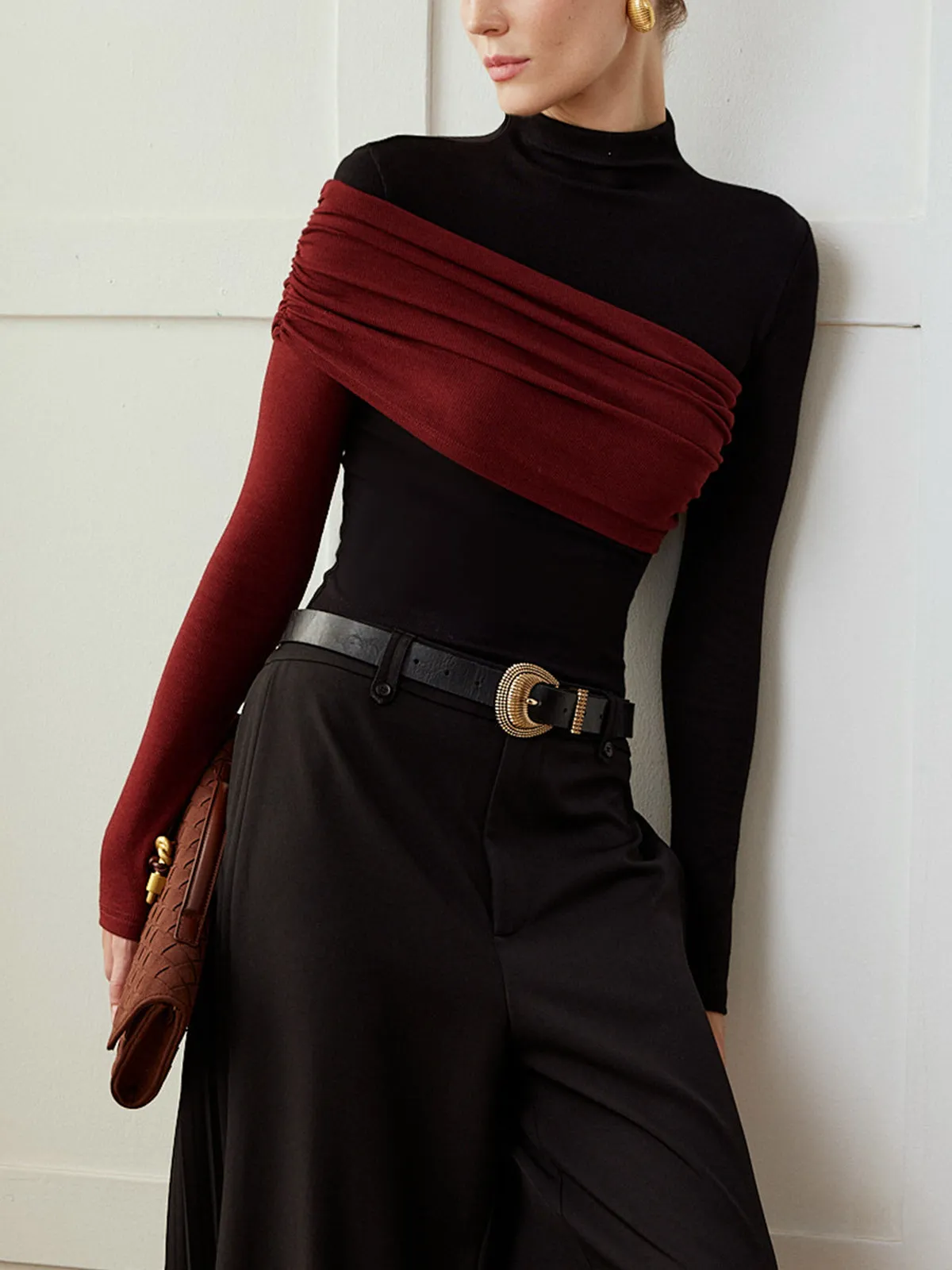 Color Block Pleated Jersey Slim Top sold by COMMENSE