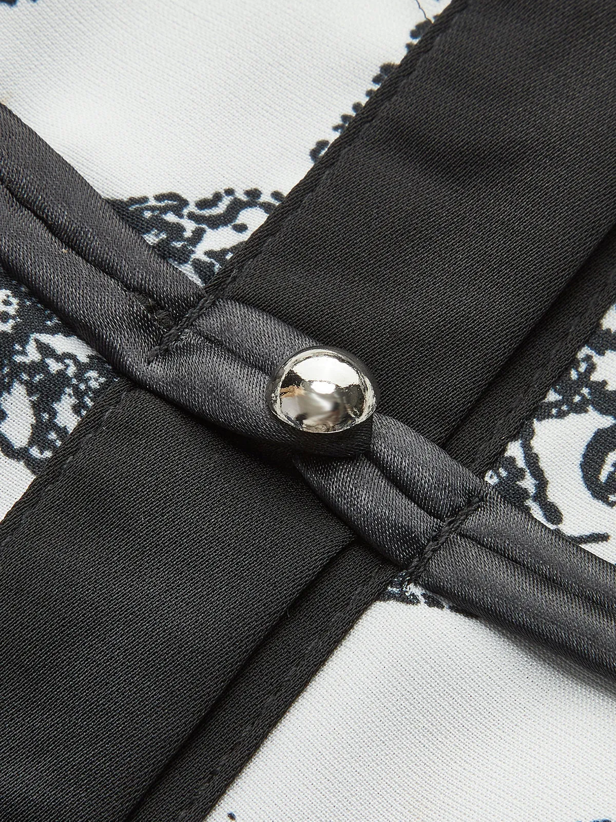 Retro Printed Slim Polo Blouse sold by COMMENSE product image thumbnail 3