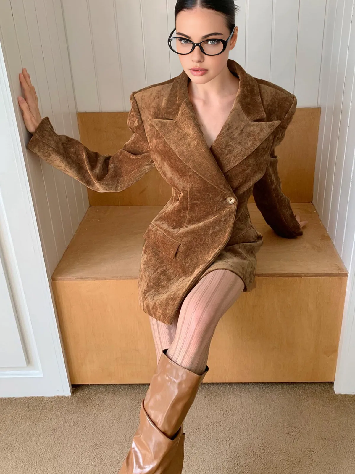 Button Cinched Long Blazer sold by COMMENSE product image thumbnail 3