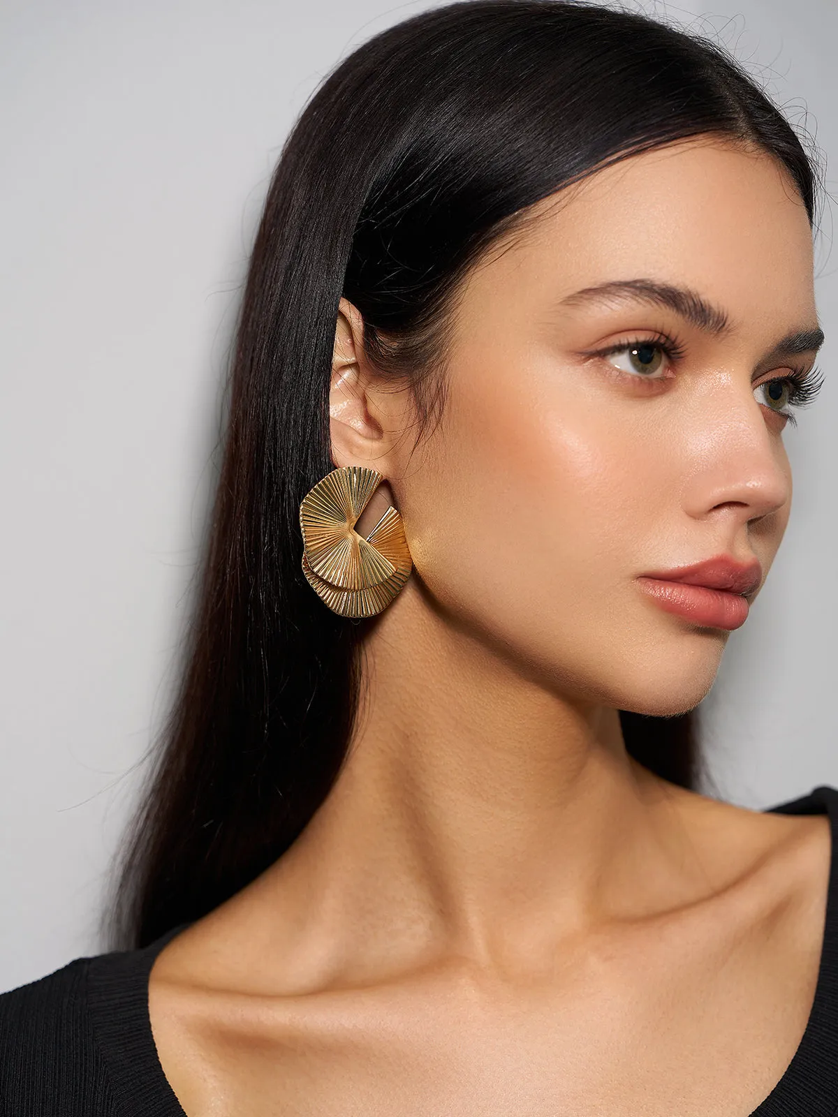 Ripple Hoop Stud Earrings sold by COMMENSE product image thumbnail 2