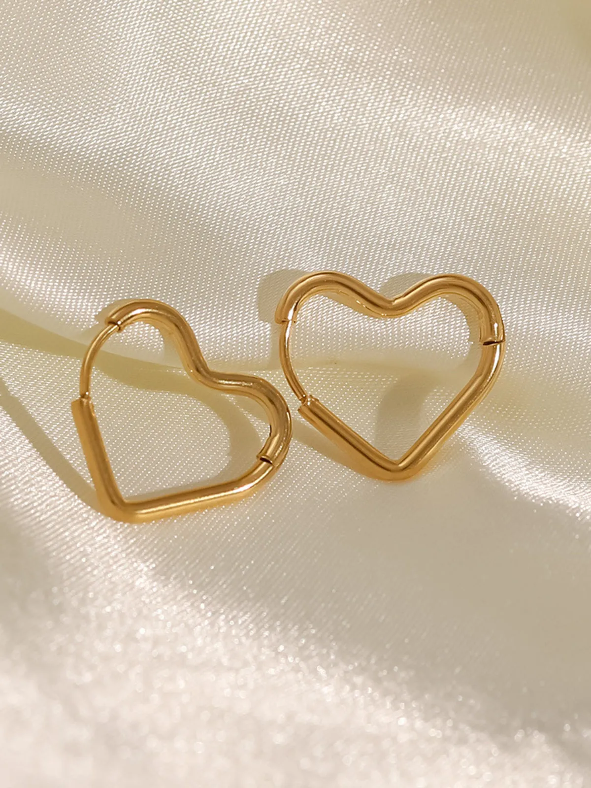 Heart Stud Earrings sold by COMMENSE product image thumbnail 3