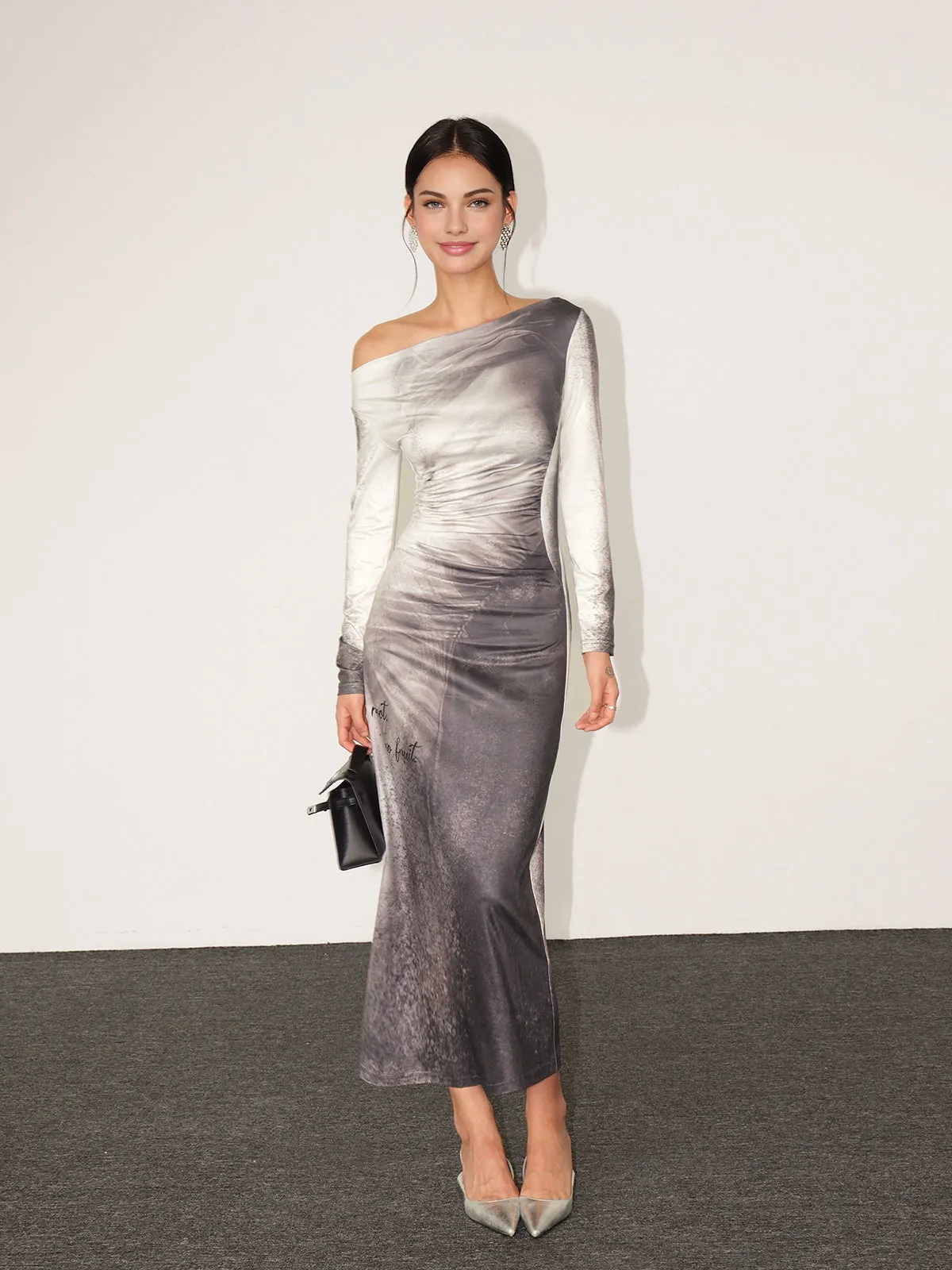 Straight Neck Gradient Slim Dress sold by COMMENSE product image thumbnail 2