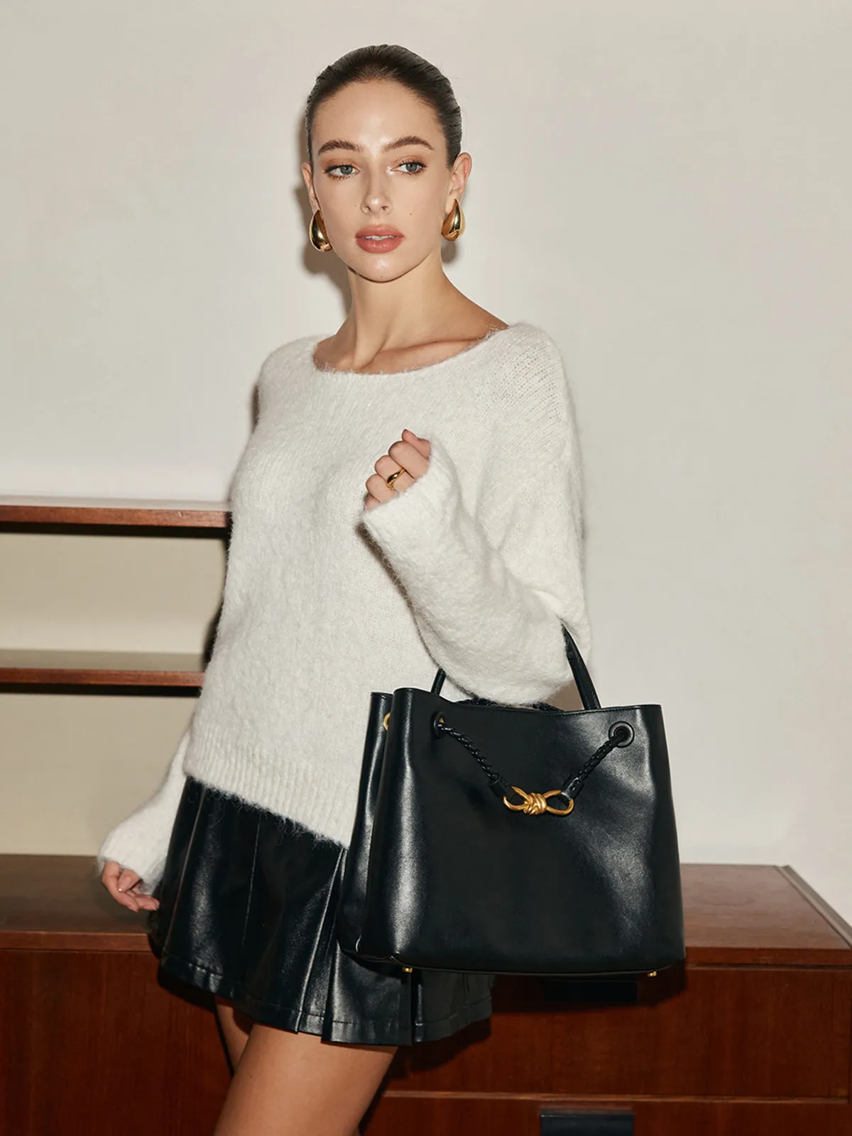 Bow-Detail Compartment Handbag sold by COMMENSE product image thumbnail 4