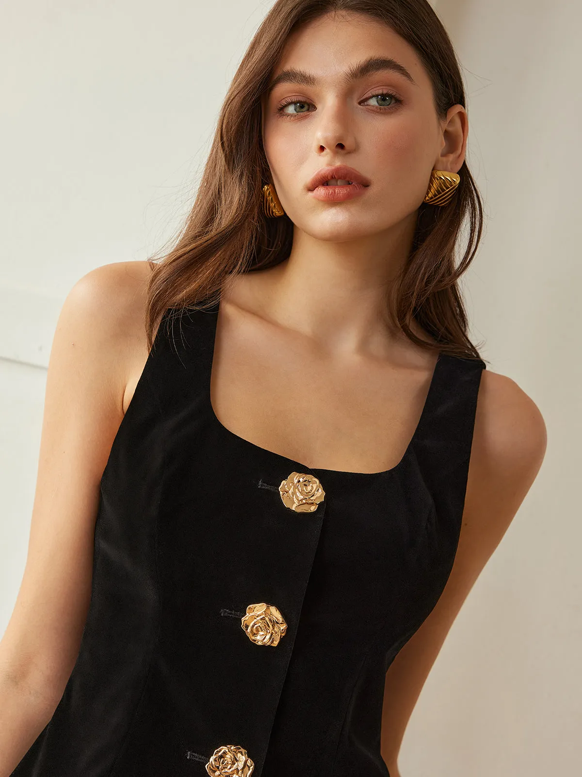 Velvet Metal-Button Vest sold by COMMENSE product image thumbnail 5